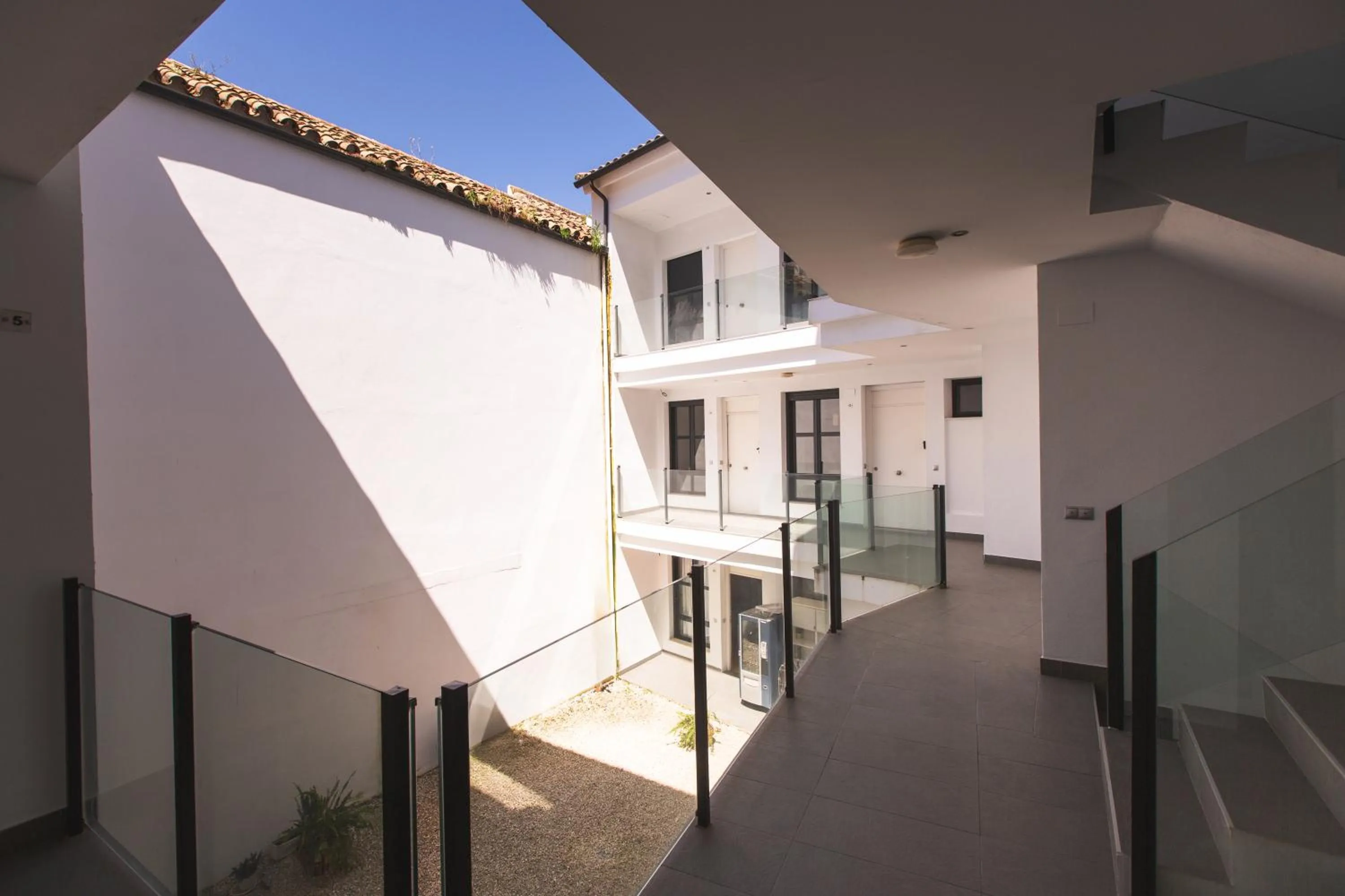 Property building in Apartamentos Centro Cordoba by MiRa
