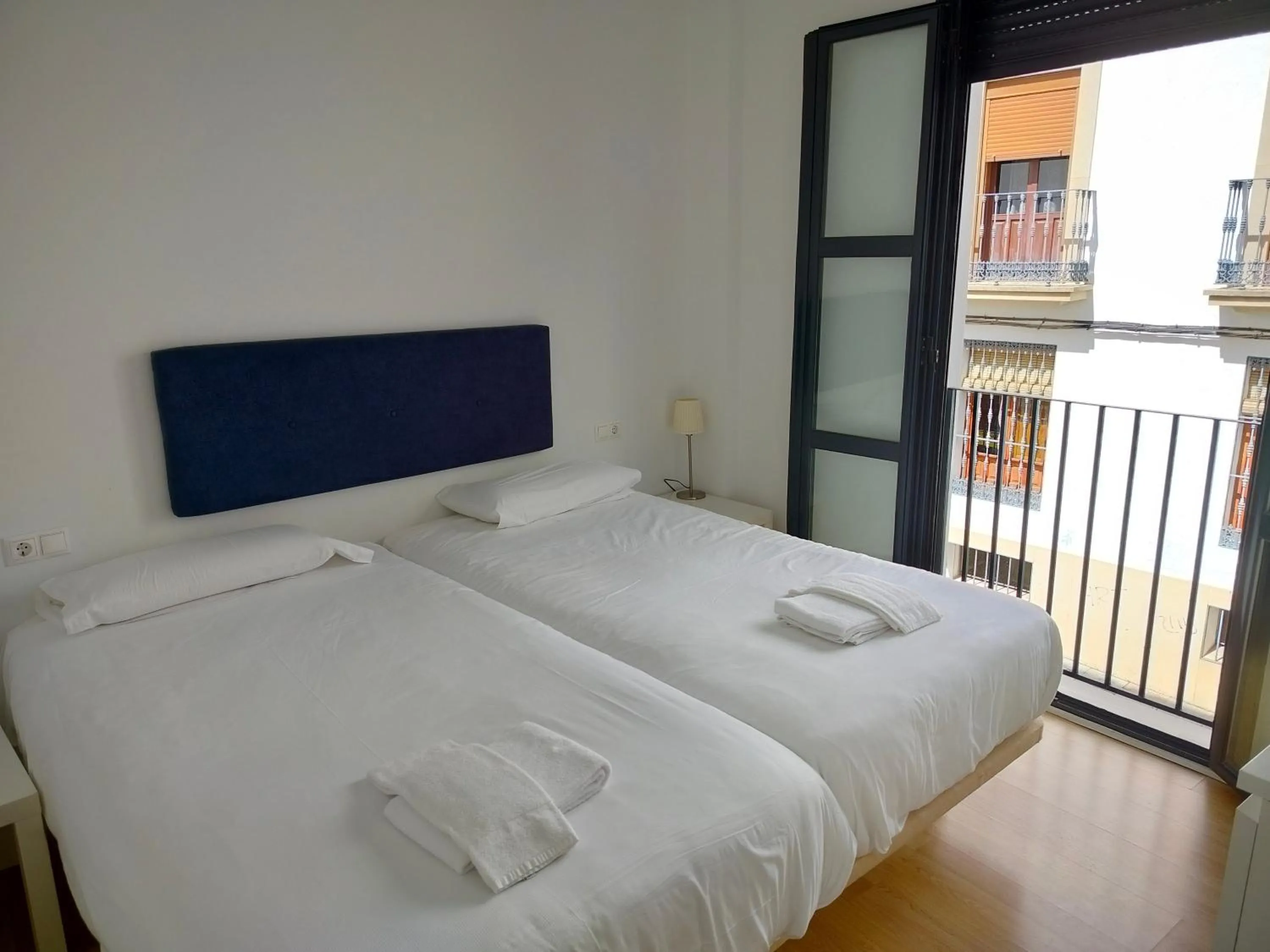 Bed in Apartamentos Centro Cordoba by MiRa