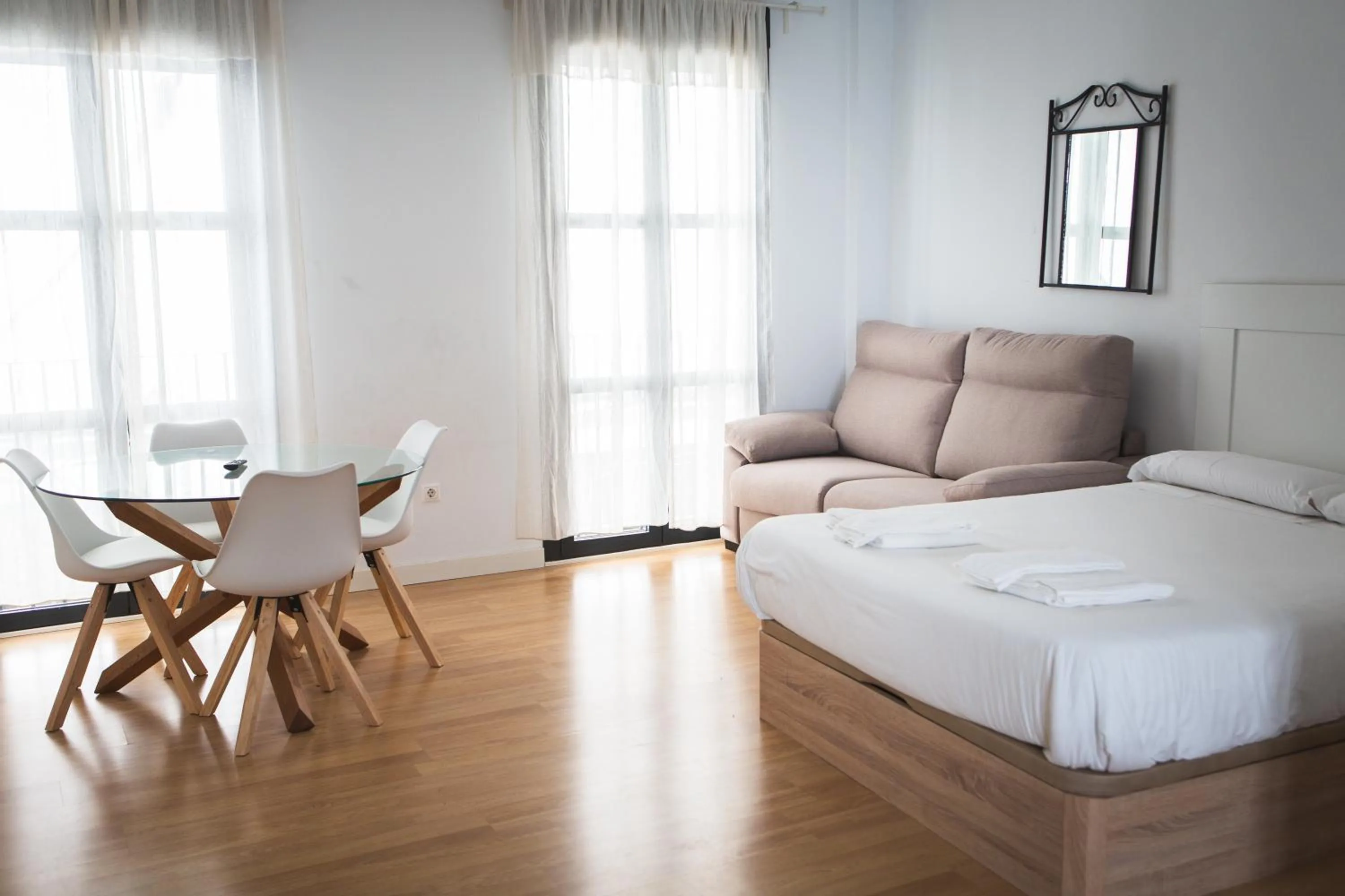 Bed in Apartamentos Centro Cordoba by MiRa