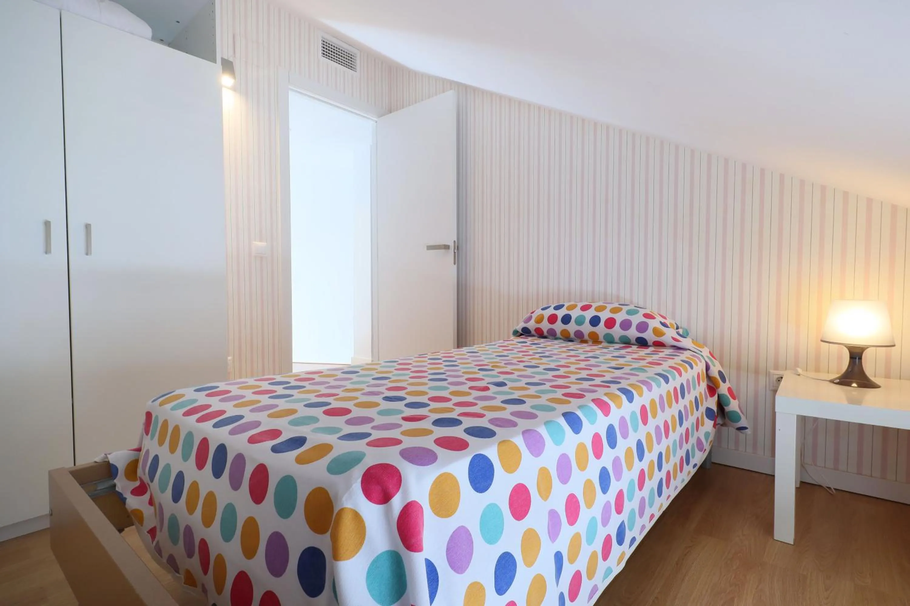Bed in Apartamentos Centro Cordoba by MiRa