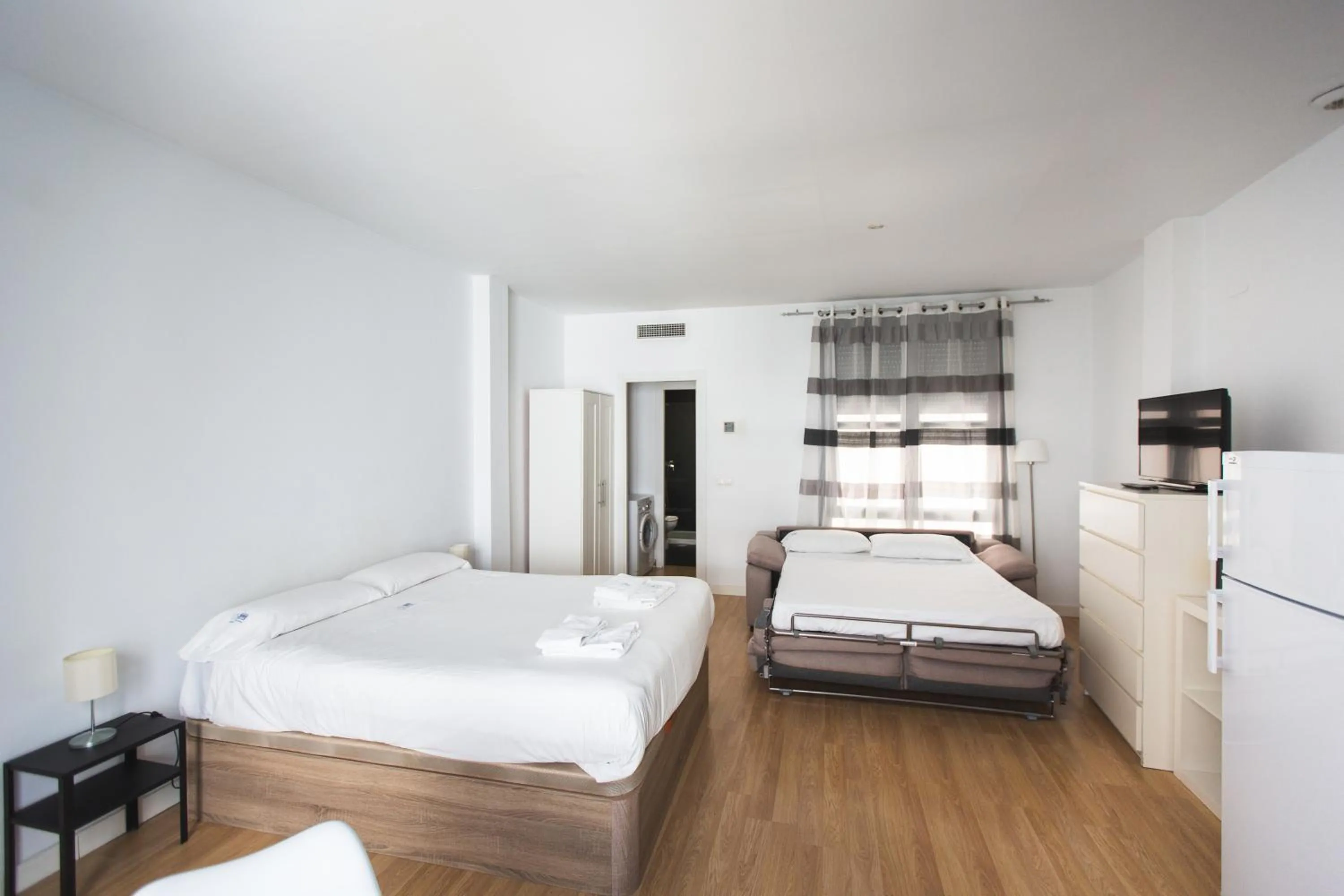 Bed in Apartamentos Centro Cordoba by MiRa