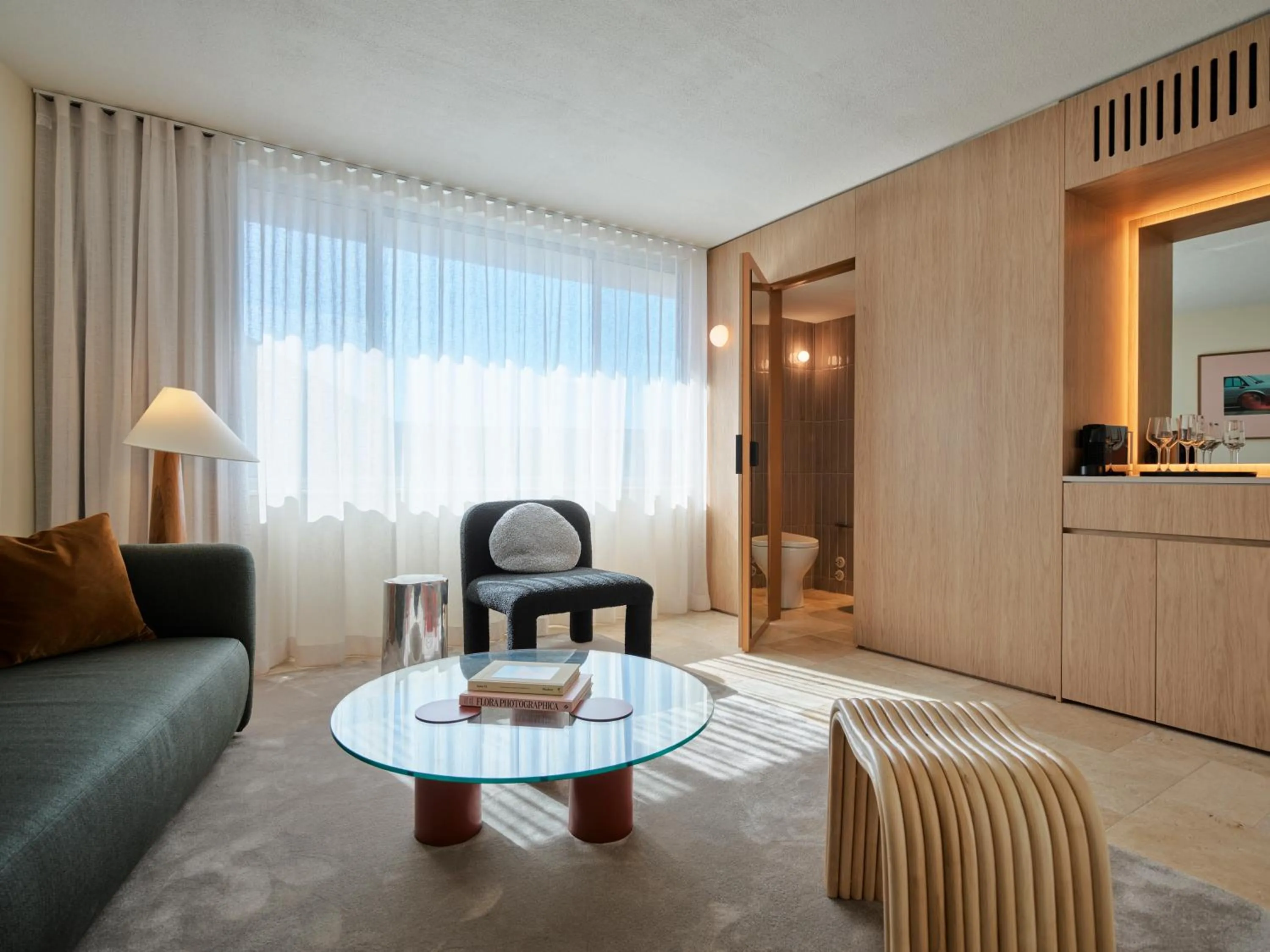 Living room in Oxford House