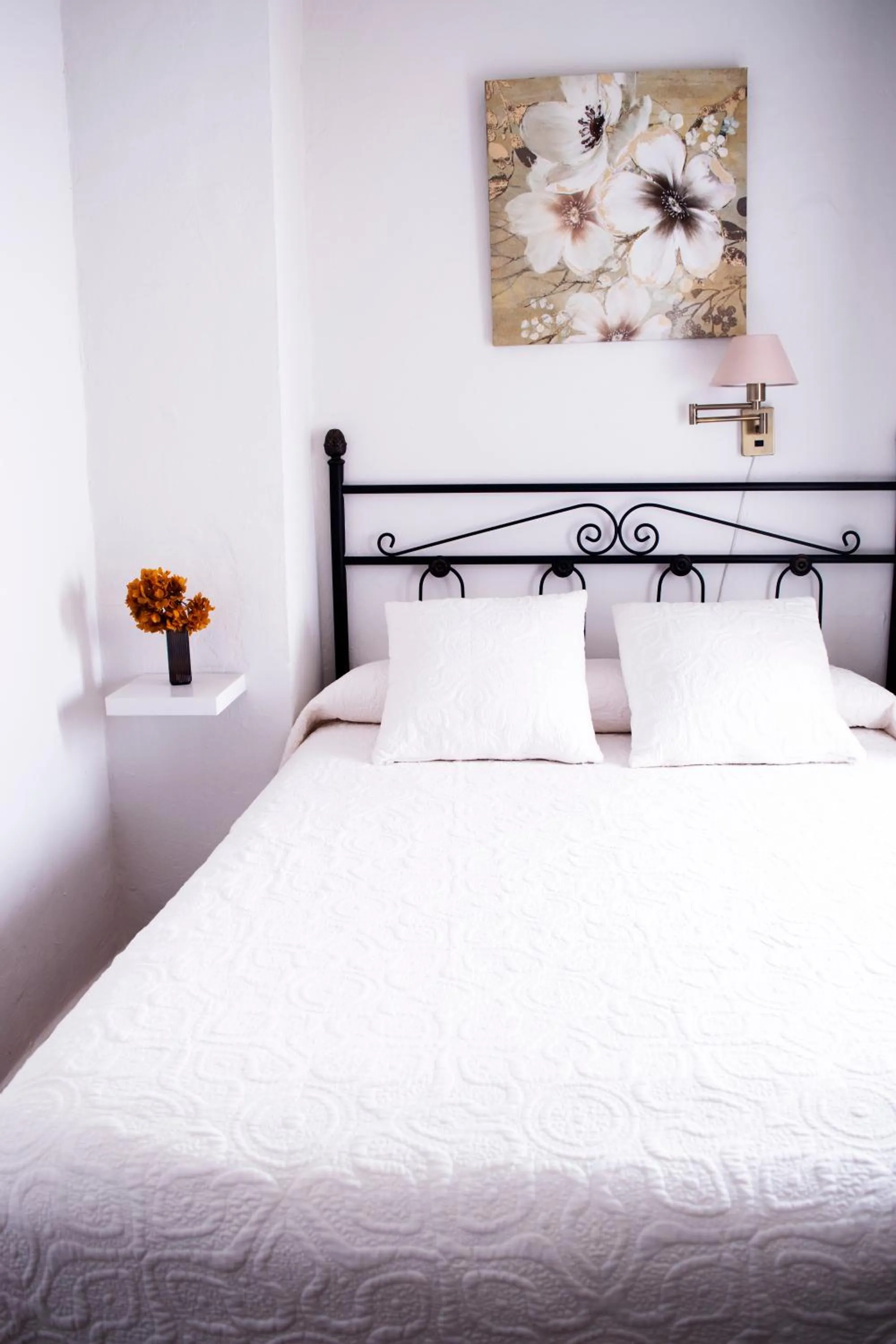 Bedroom, Bed in Apartamentos Vista Veleta