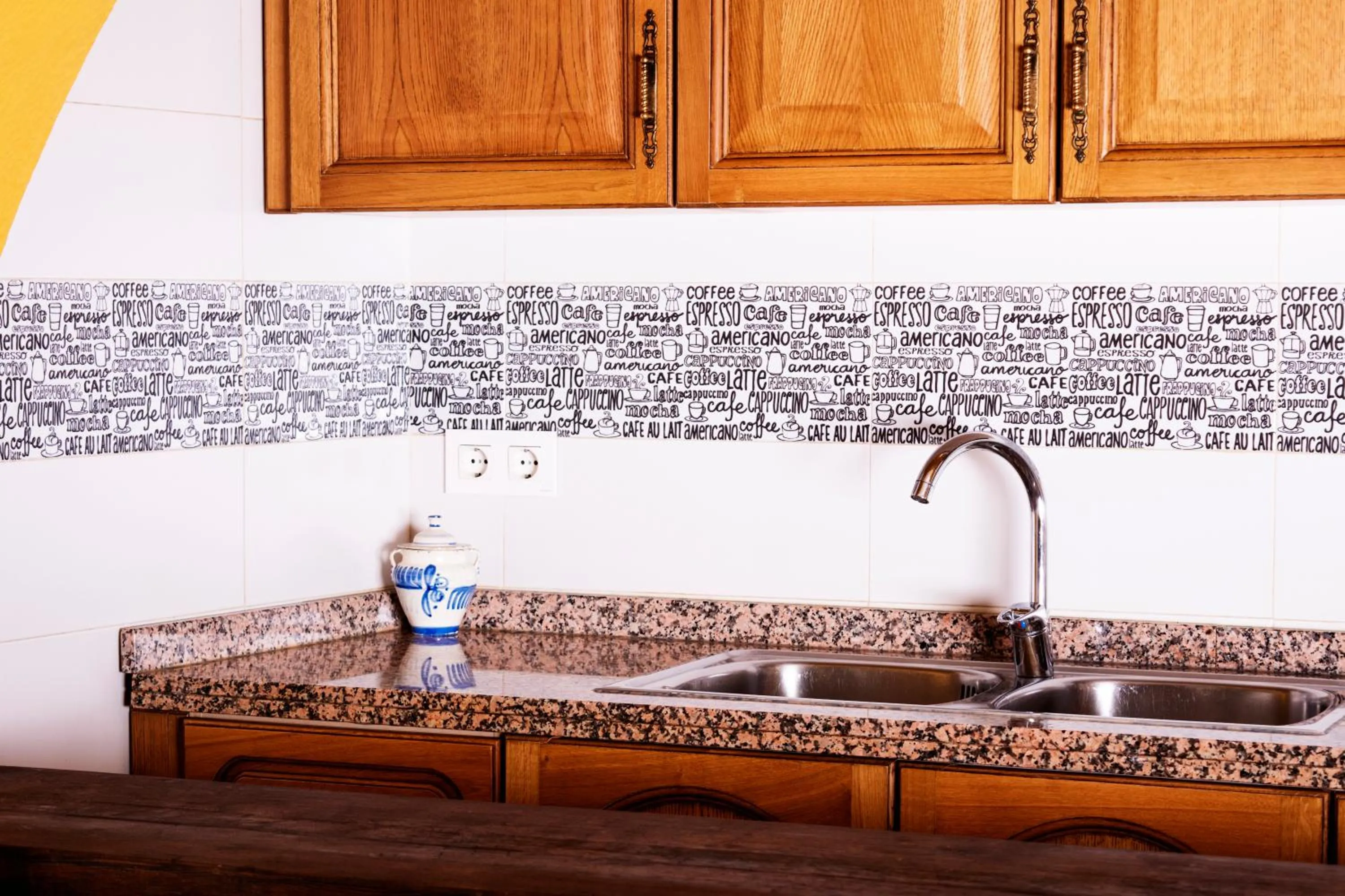 Kitchen or kitchenette in Apartamentos Vista Veleta