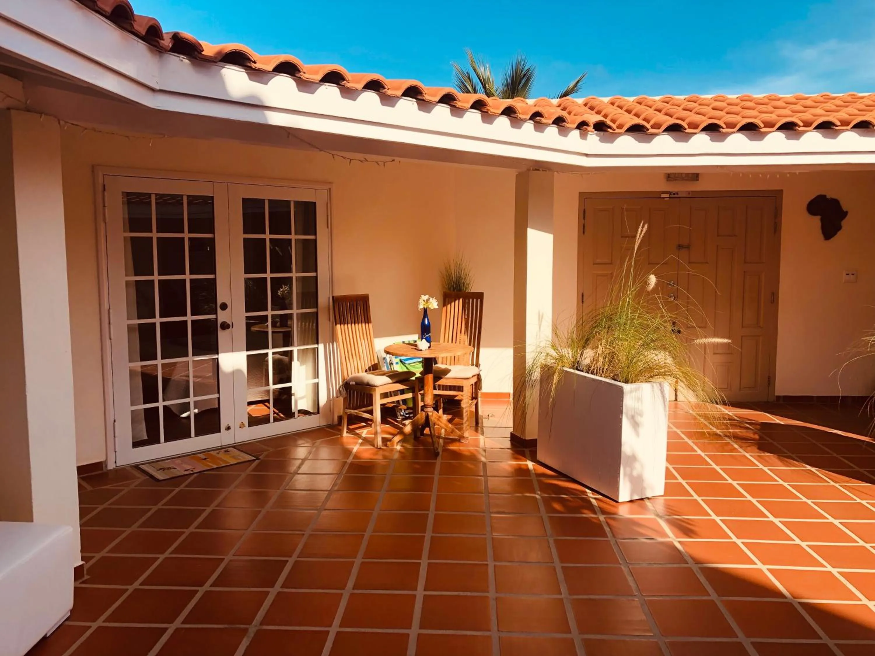 Patio in Karibu Aruba Boutique Hotel