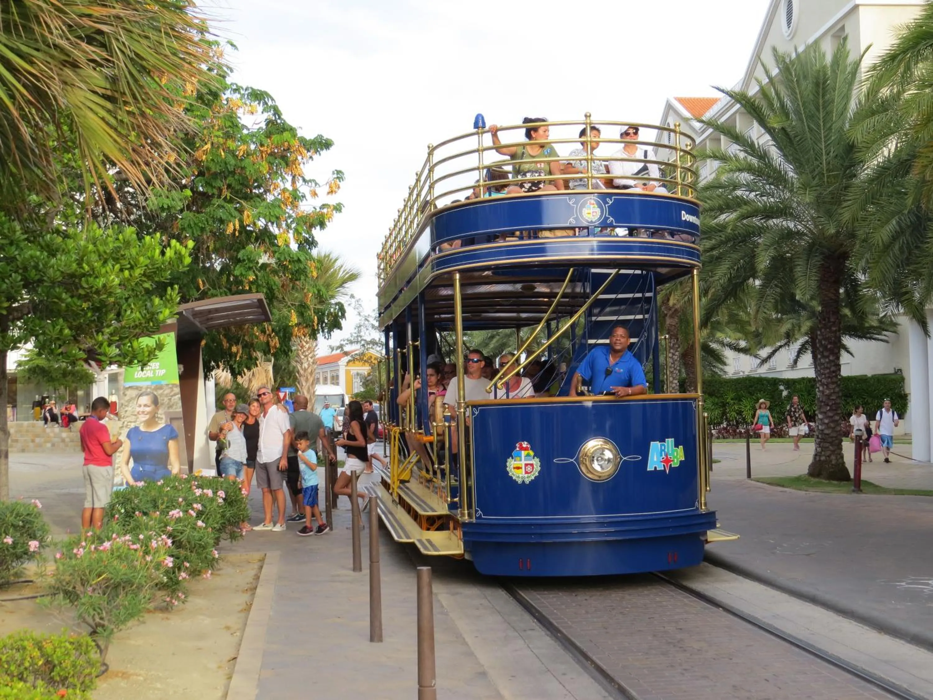 Shopping Area in Karibu Aruba Boutique Hotel