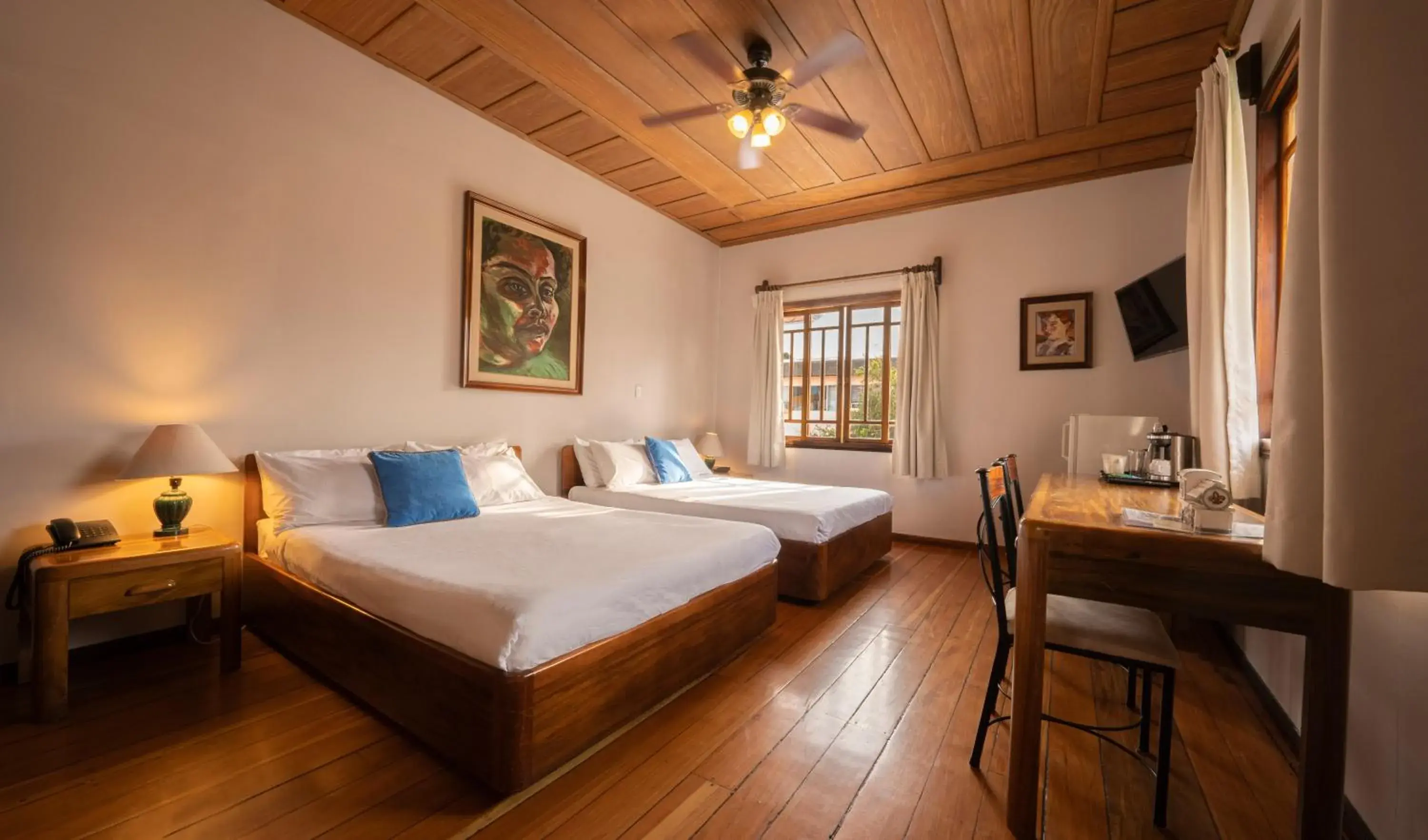 Suite in Fleur de Lys Suite in Fleur de Lys