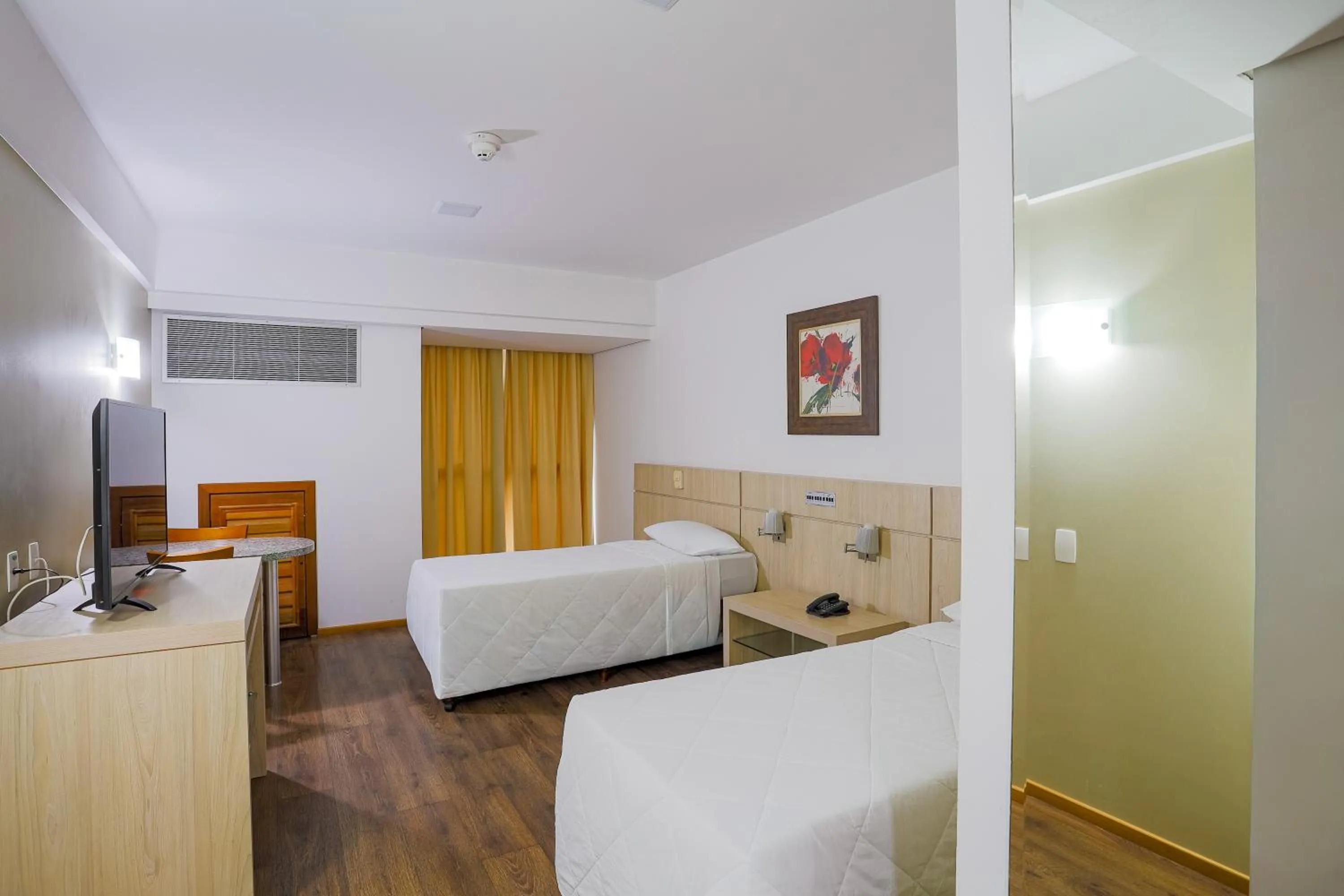 Bed in Alven Hotel by Slaviero Hotéis