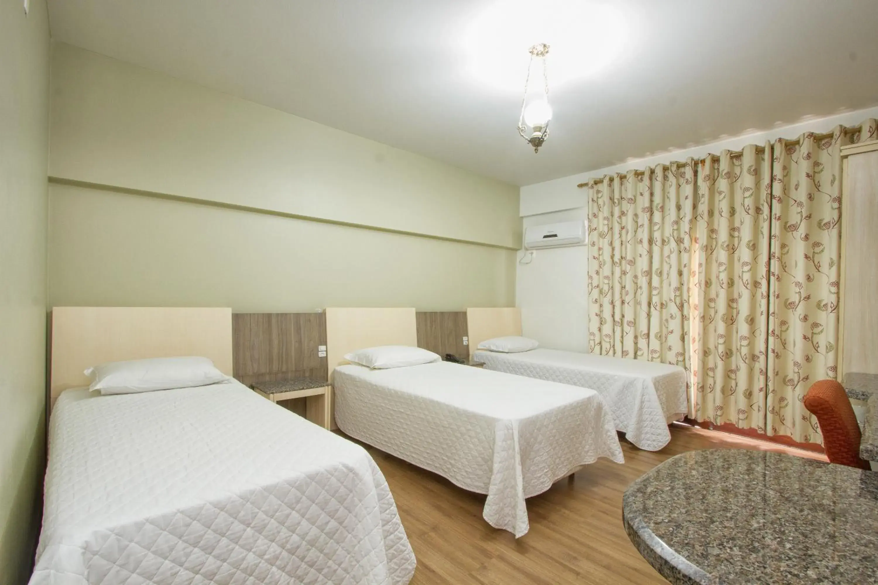 Bed in Alven Hotel by Slaviero Hotéis Bed in Alven Hotel by Slaviero Hotéis