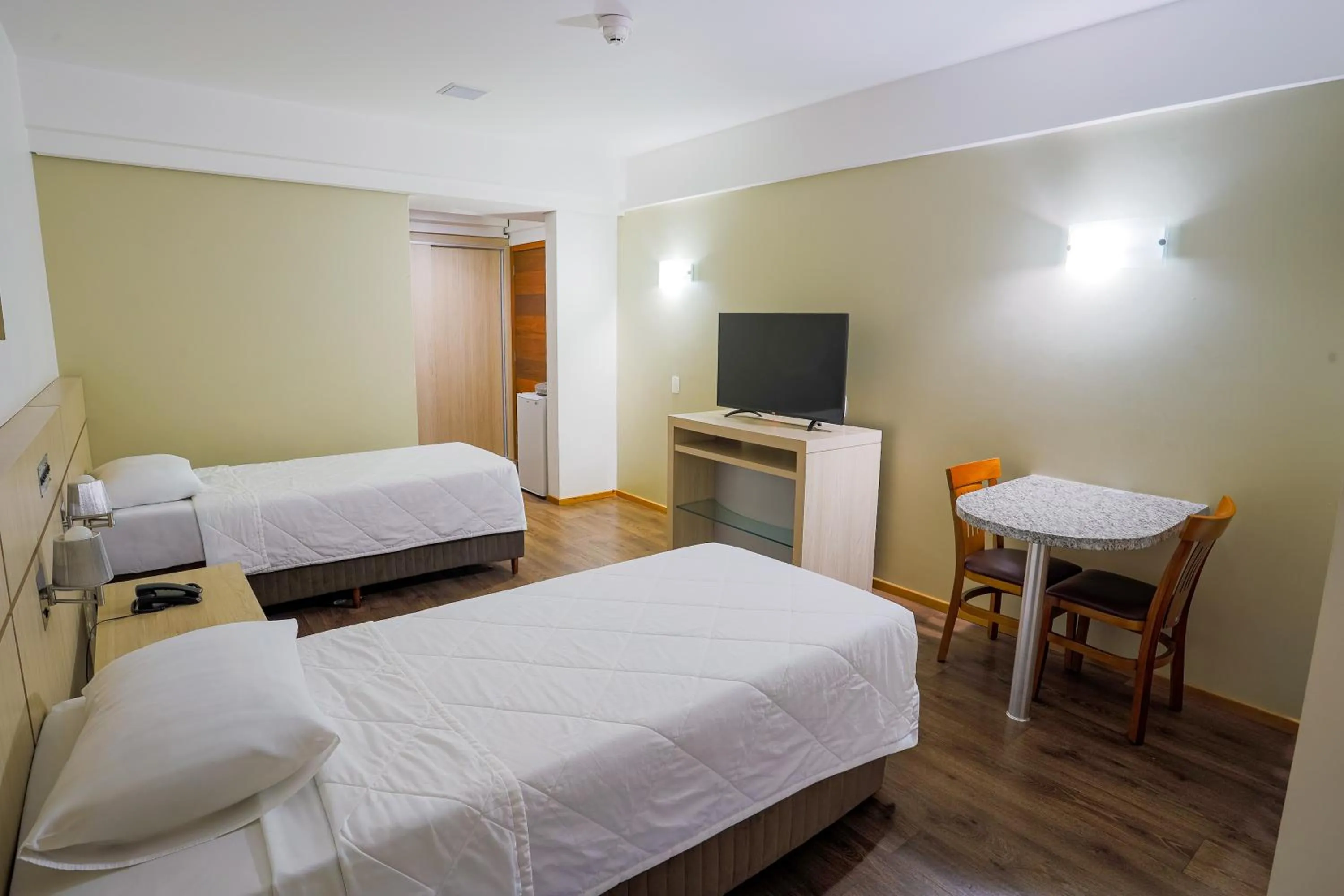 Bed in Alven Hotel by Slaviero Hotéis