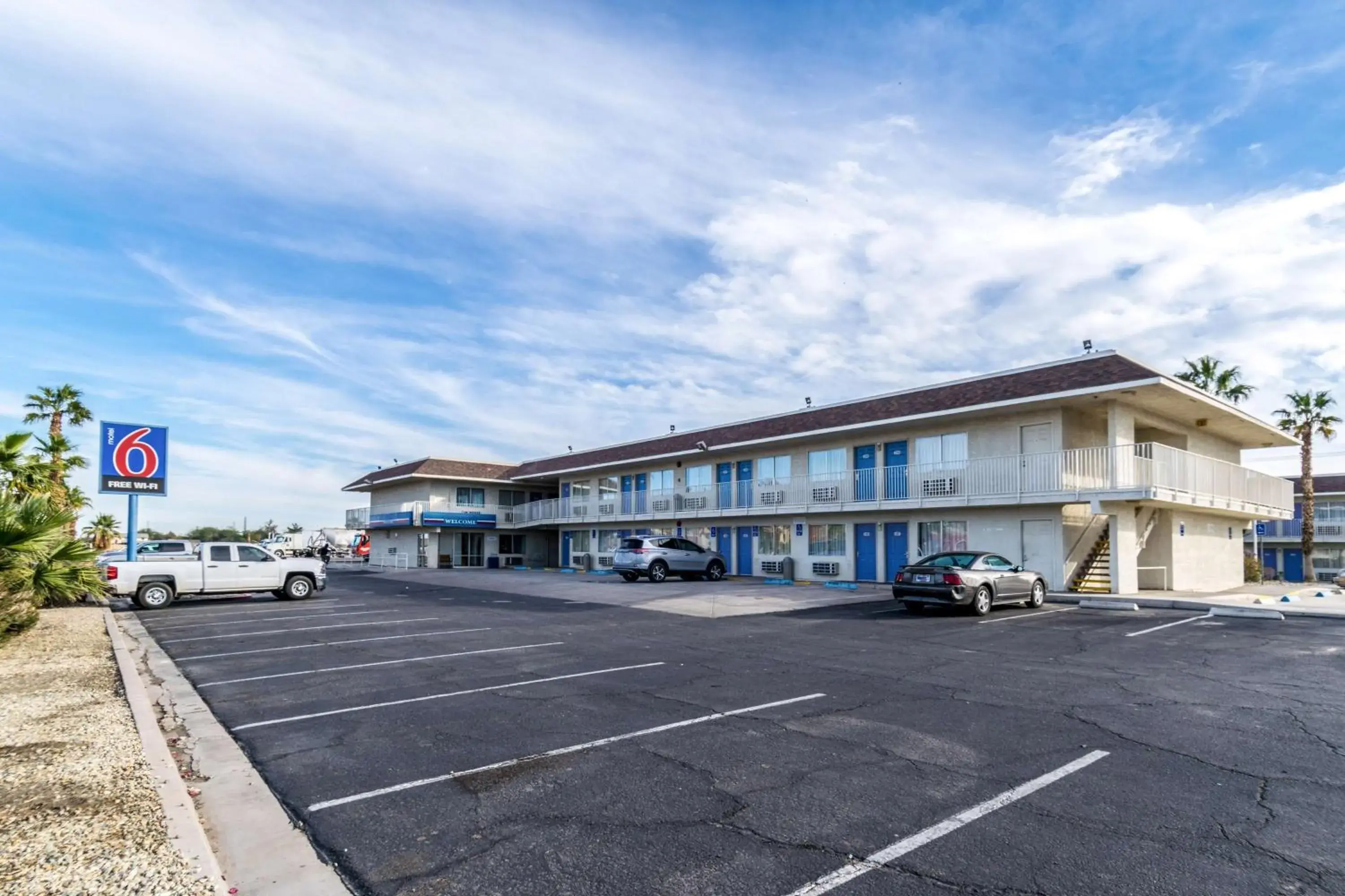 Property building in Motel 6-El Centro, CA Property building in Motel 6-El Centro, CA