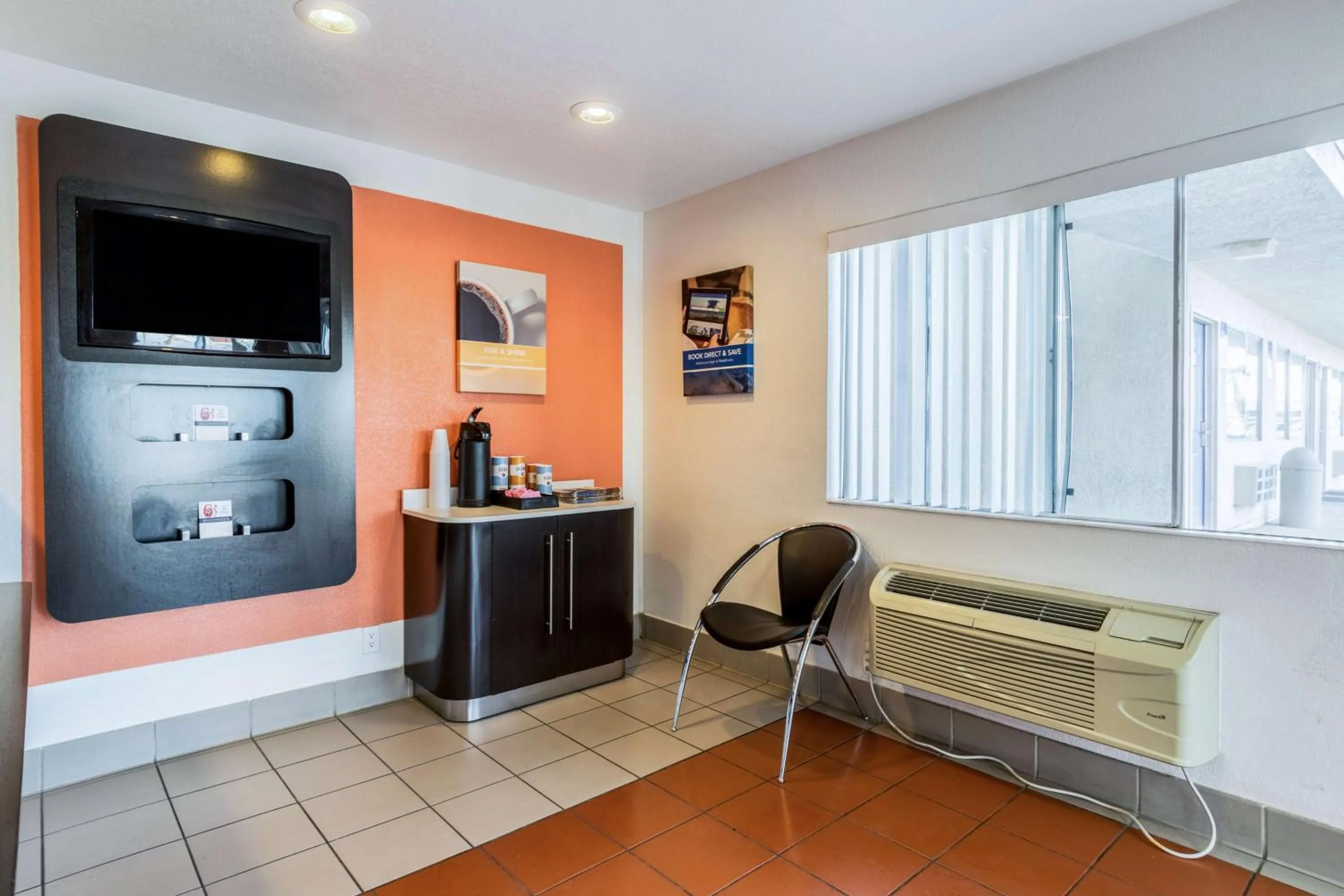 Communal lounge/ TV room in Motel 6-El Centro, CA