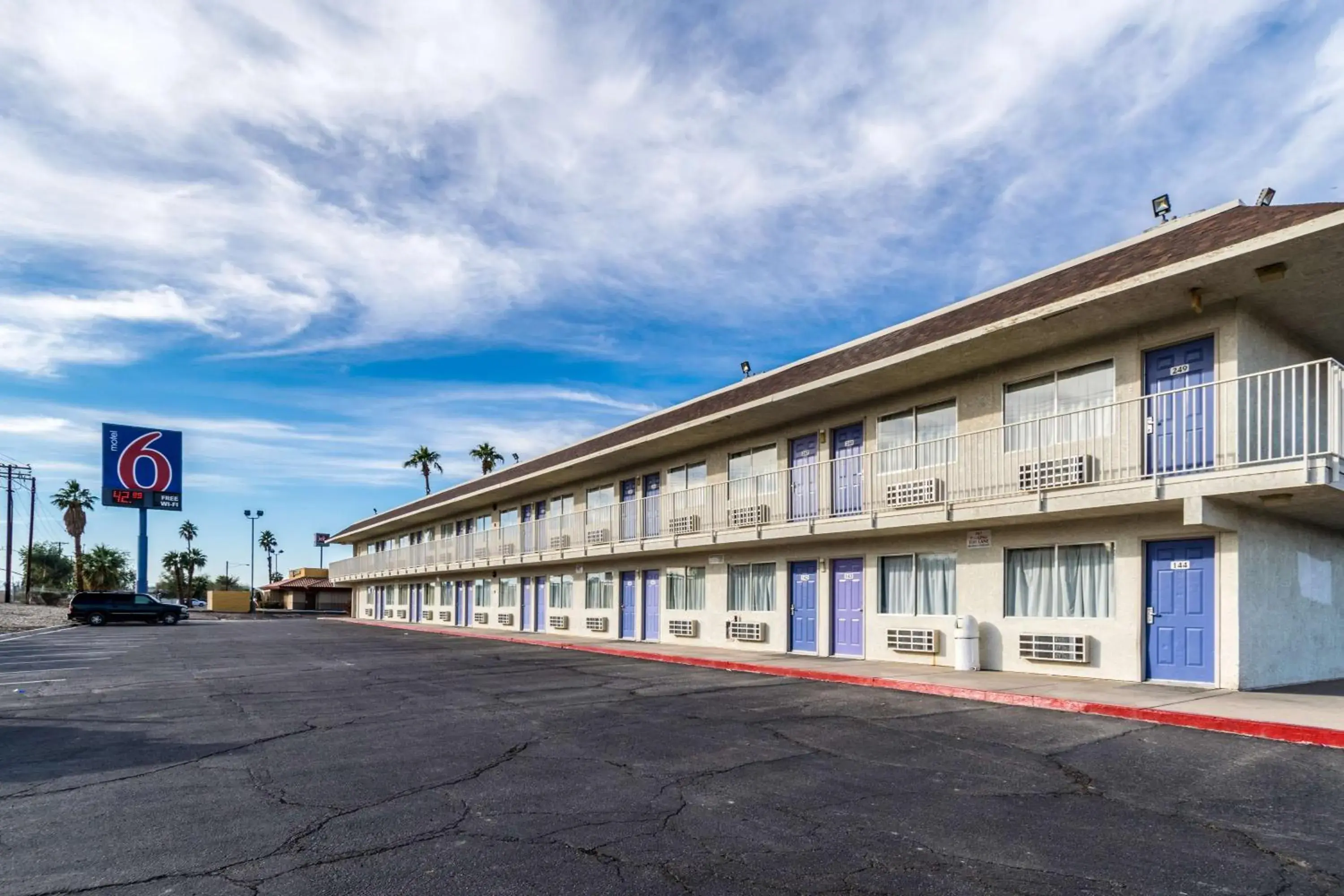 Property building in Motel 6-El Centro, CA Property building in Motel 6-El Centro, CA