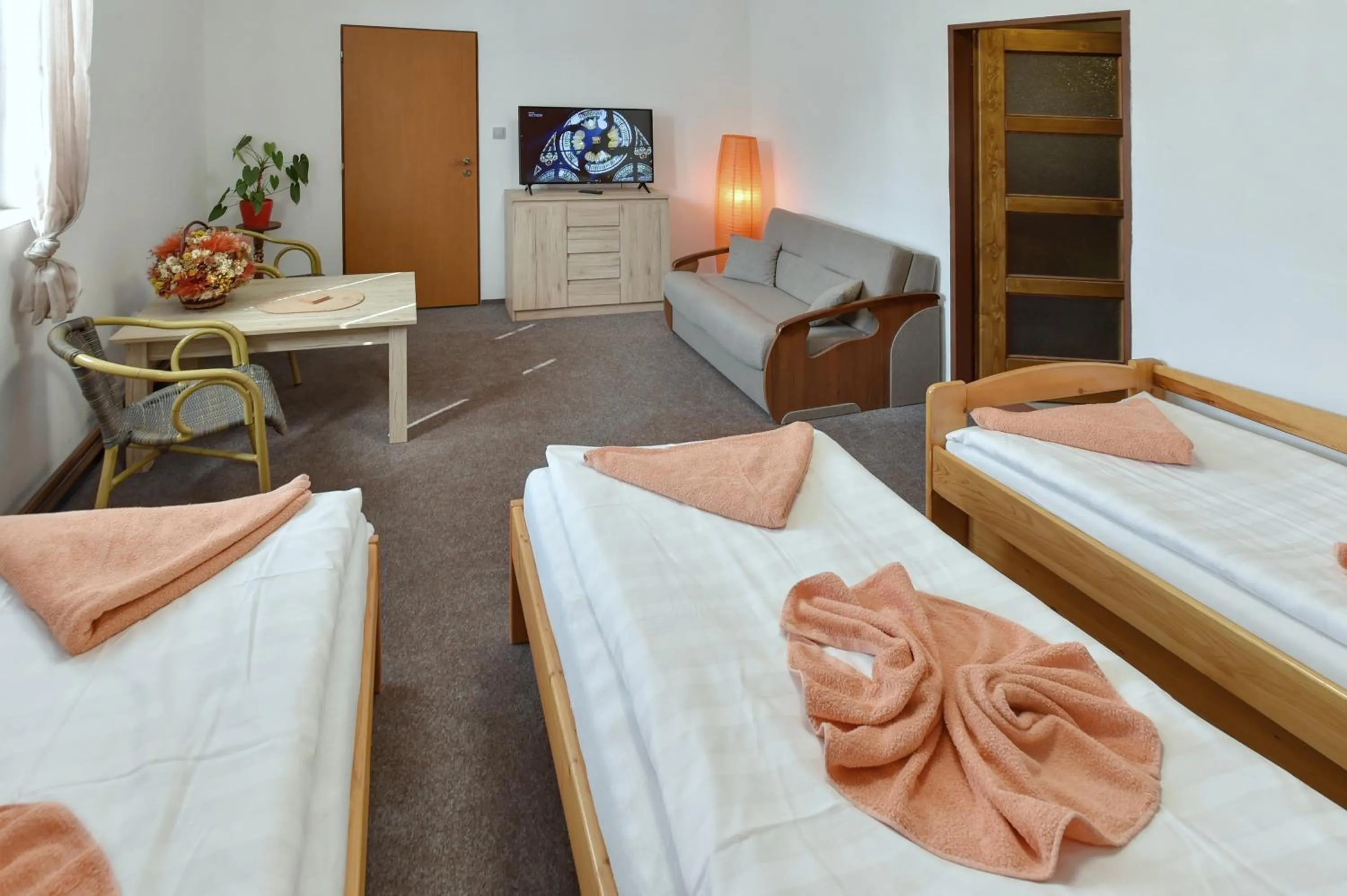 Bedroom, Bed in Hotel Kovarna
