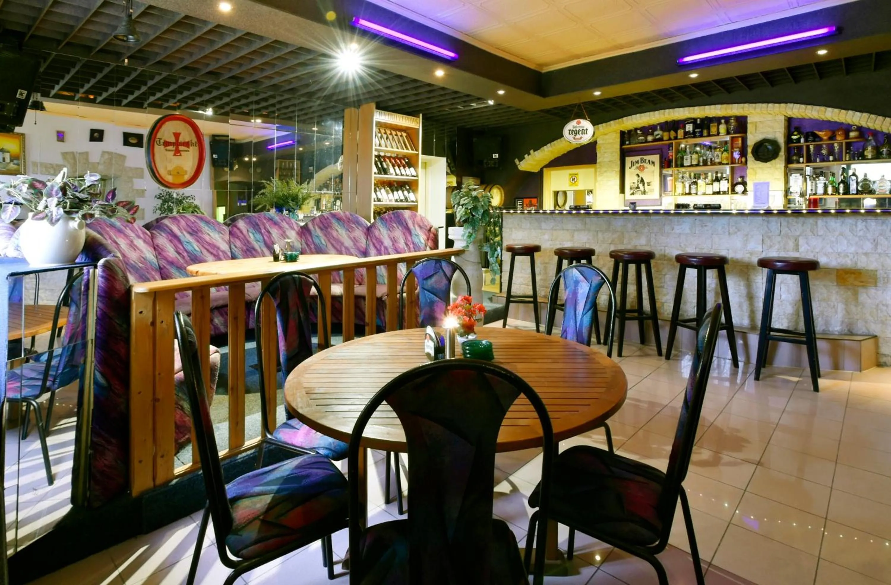 Restaurant/places to eat in Hotel Kovarna