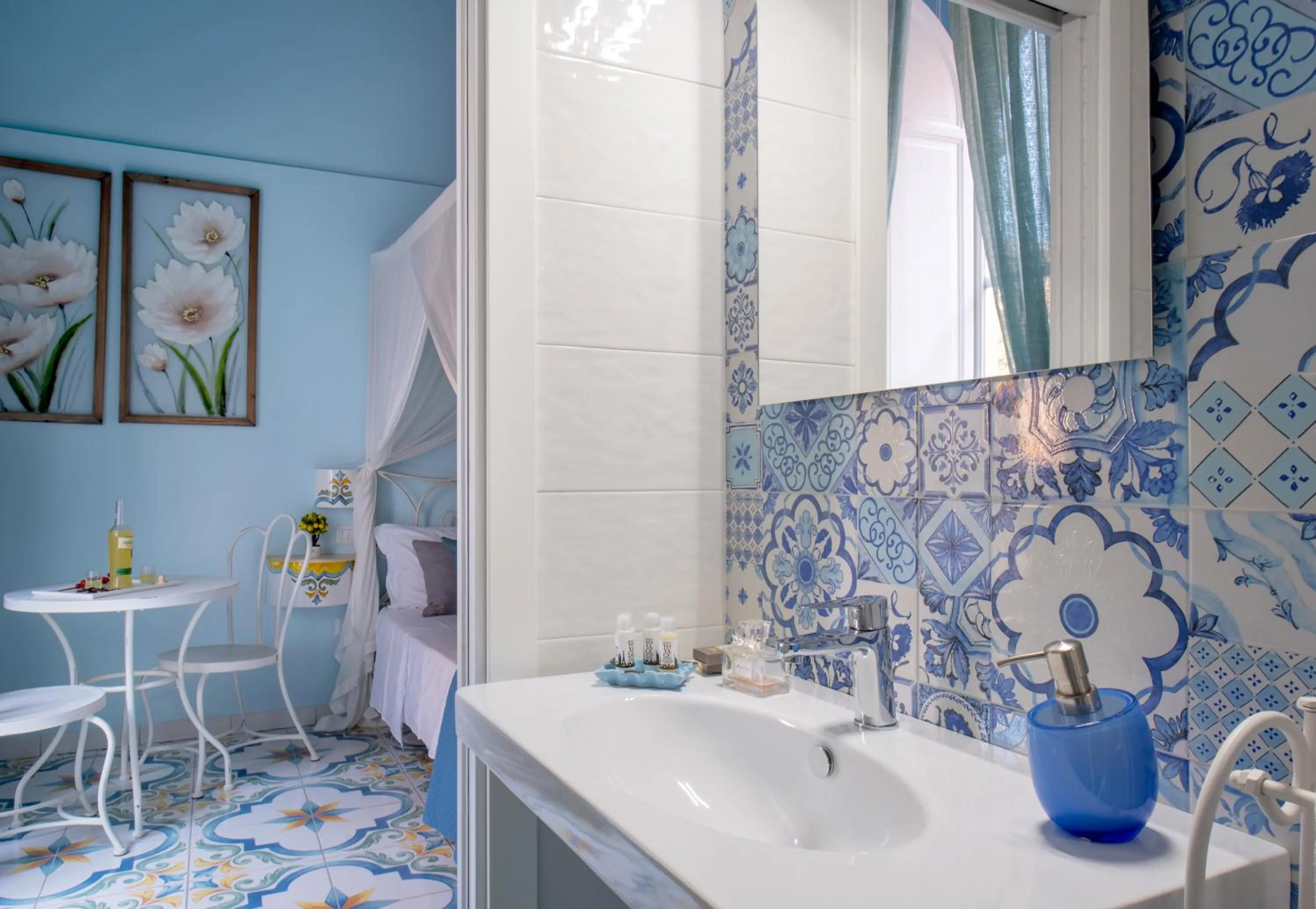 Bathroom in Regina Elena