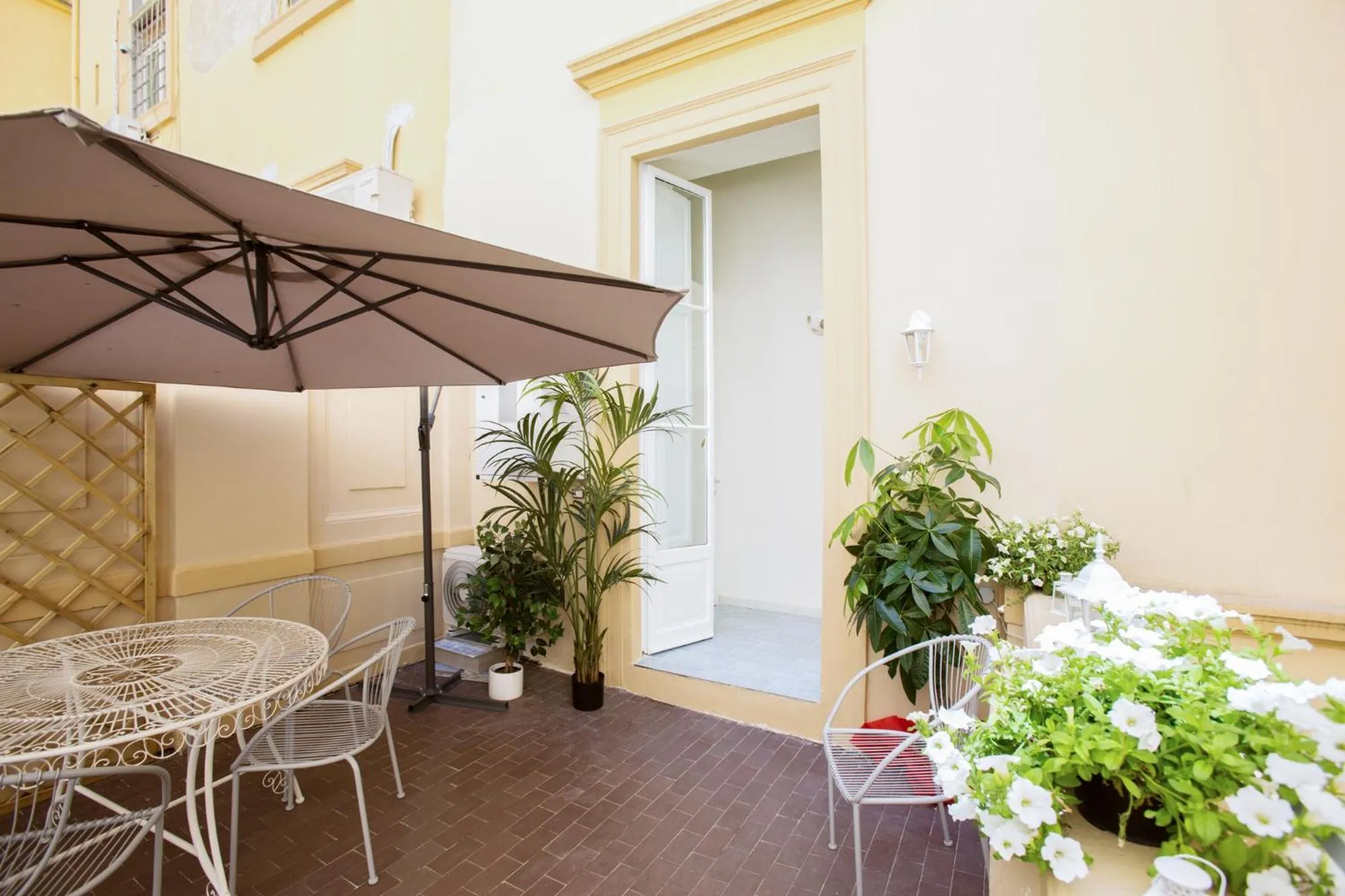 Balcony/Terrace in Regina Elena