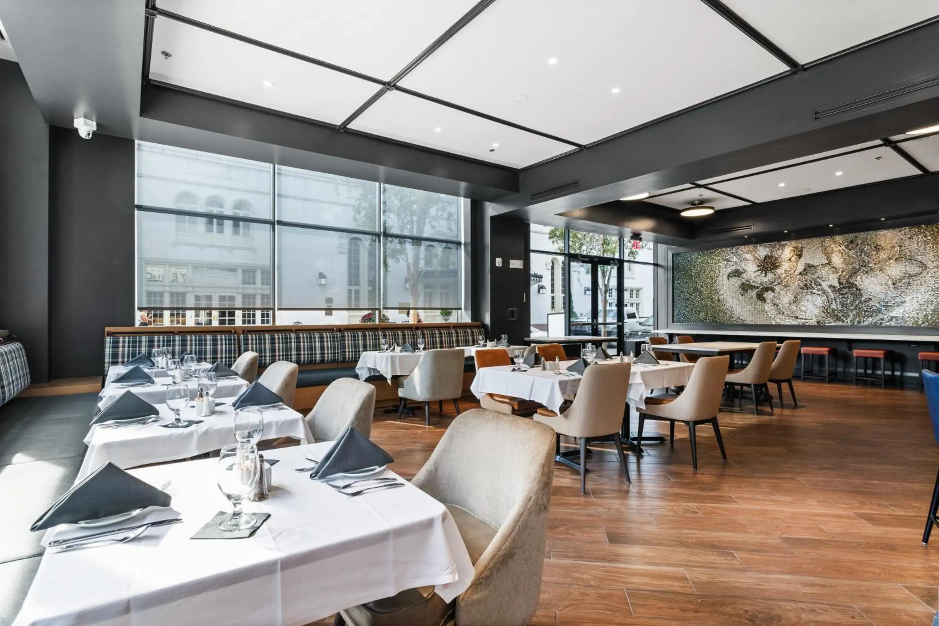 Restaurant/places to eat in Hotel Indigo Baton Rouge Downtown by IHG Restaurant/places to eat in Hotel Indigo Baton Rouge Downtown by IHG