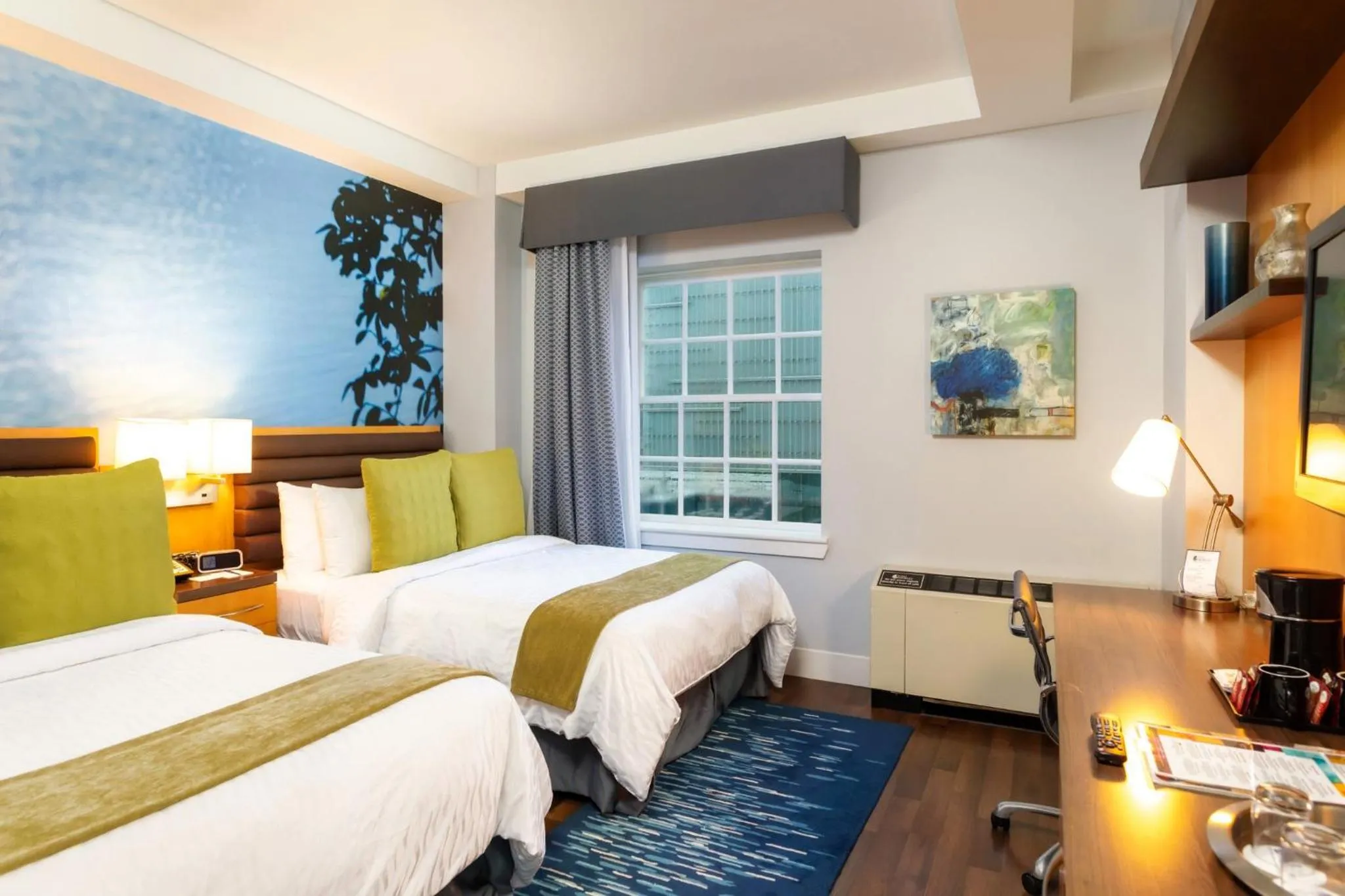 Photo of the whole room, Bed in Hotel Indigo Baton Rouge Downtown by IHG