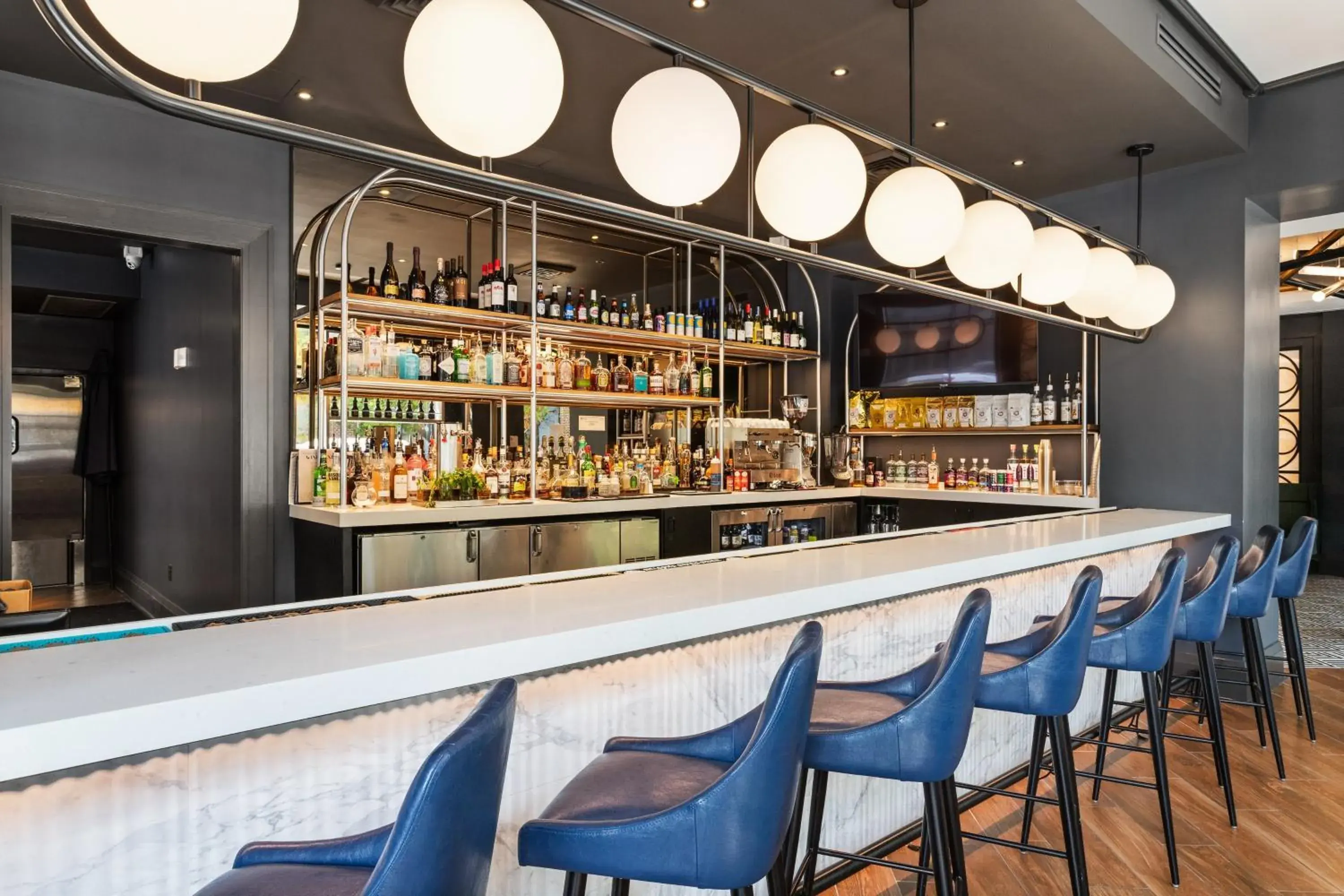 Lounge or bar in Hotel Indigo Baton Rouge Downtown by IHG Lounge or bar in Hotel Indigo Baton Rouge Downtown by IHG