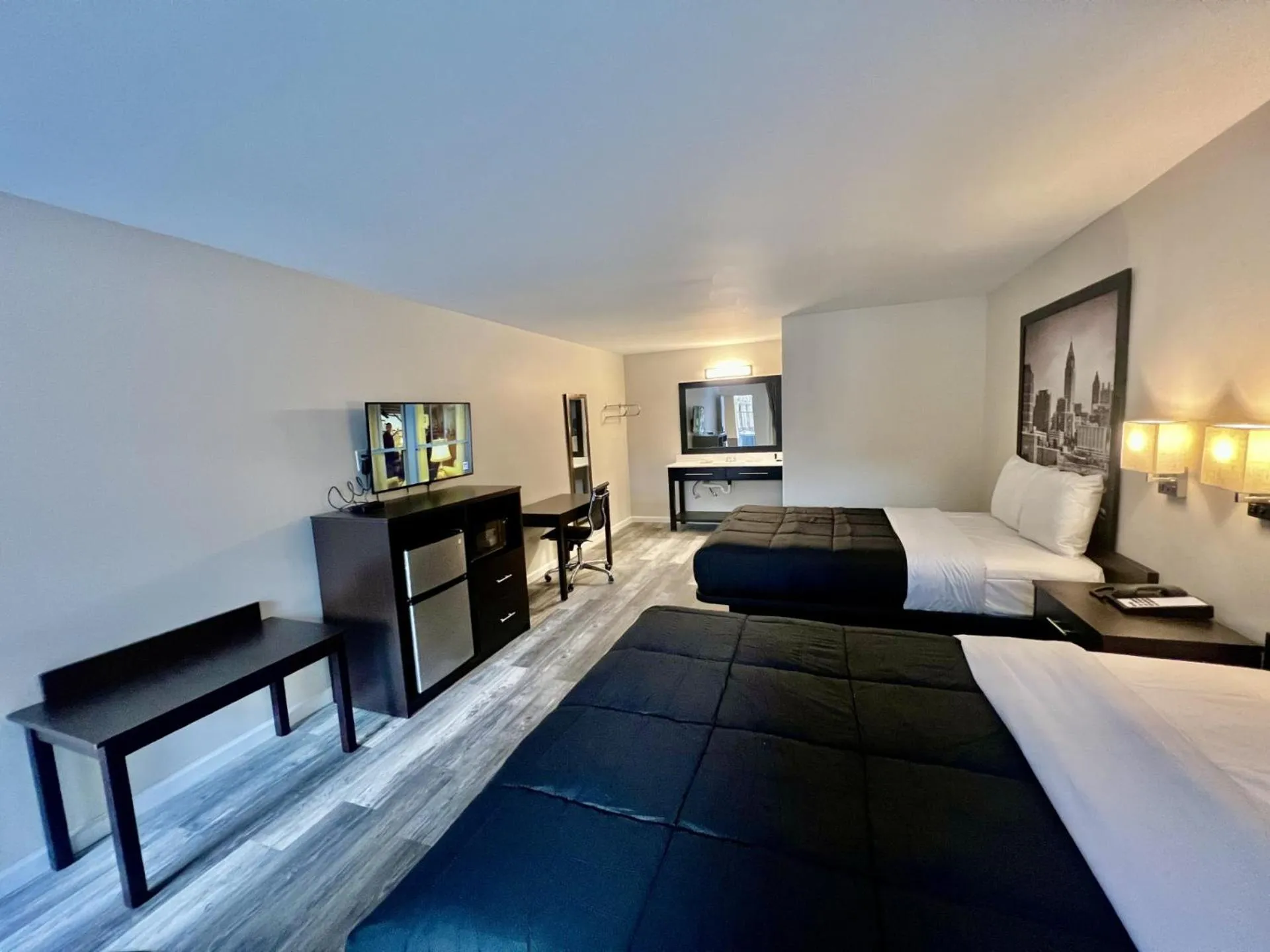 Bed in Super 8 by Wyndham College Park/Atlanta Airport West