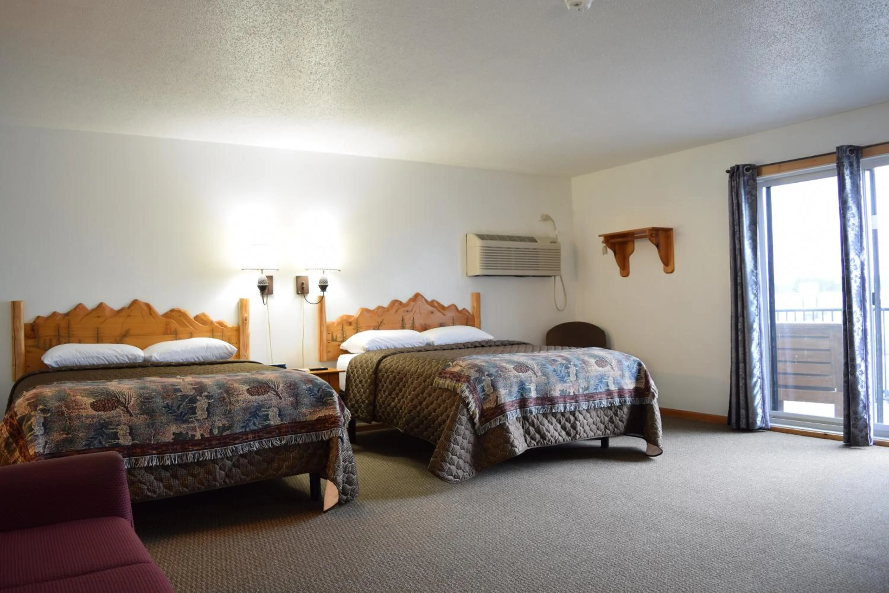 Bed in The Otter Lodge