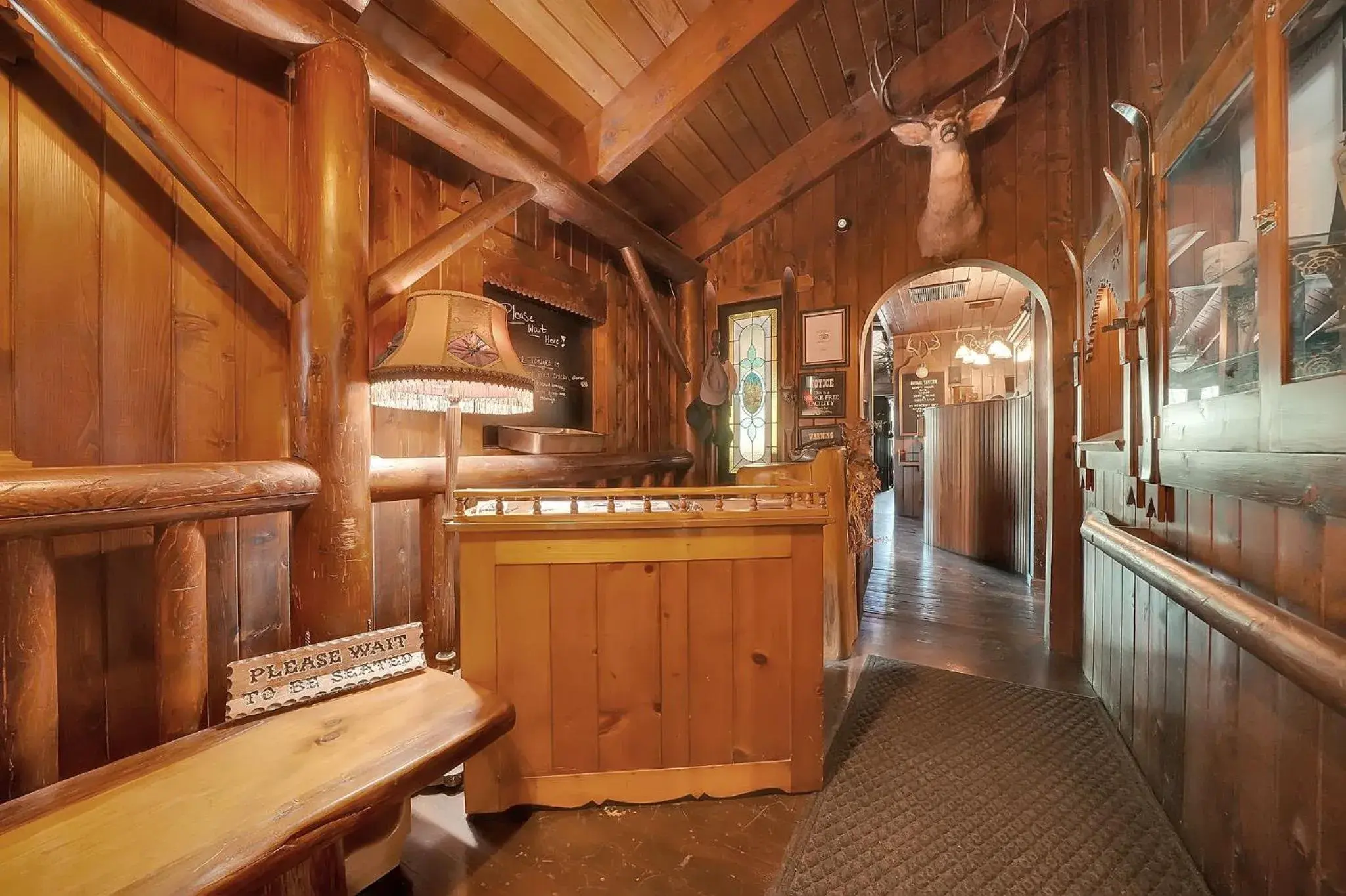 Restaurant/places to eat in Narrow Gauge Inn Restaurant/places to eat in Narrow Gauge Inn