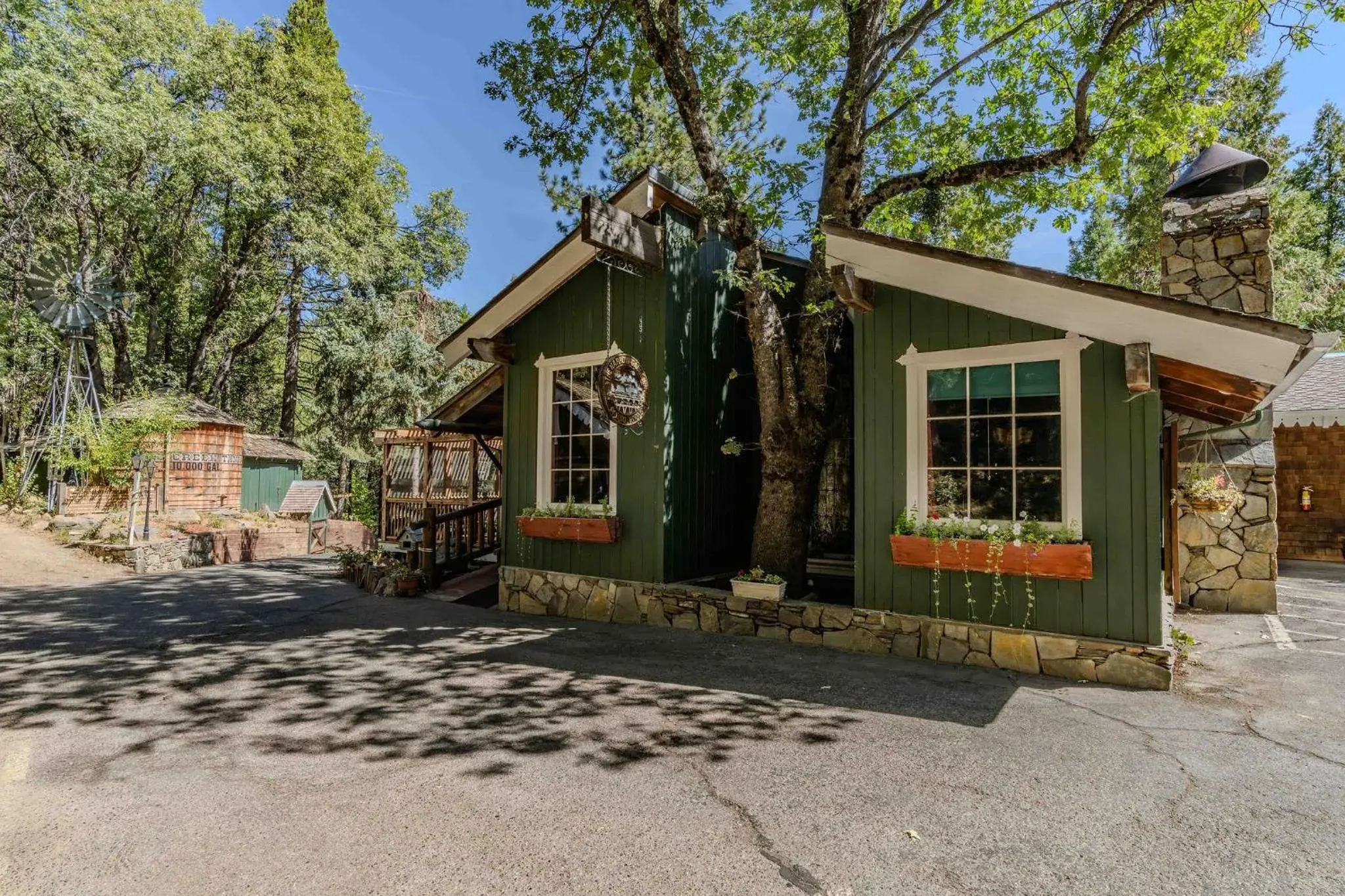 Restaurant/places to eat in Narrow Gauge Inn Restaurant/places to eat in Narrow Gauge Inn