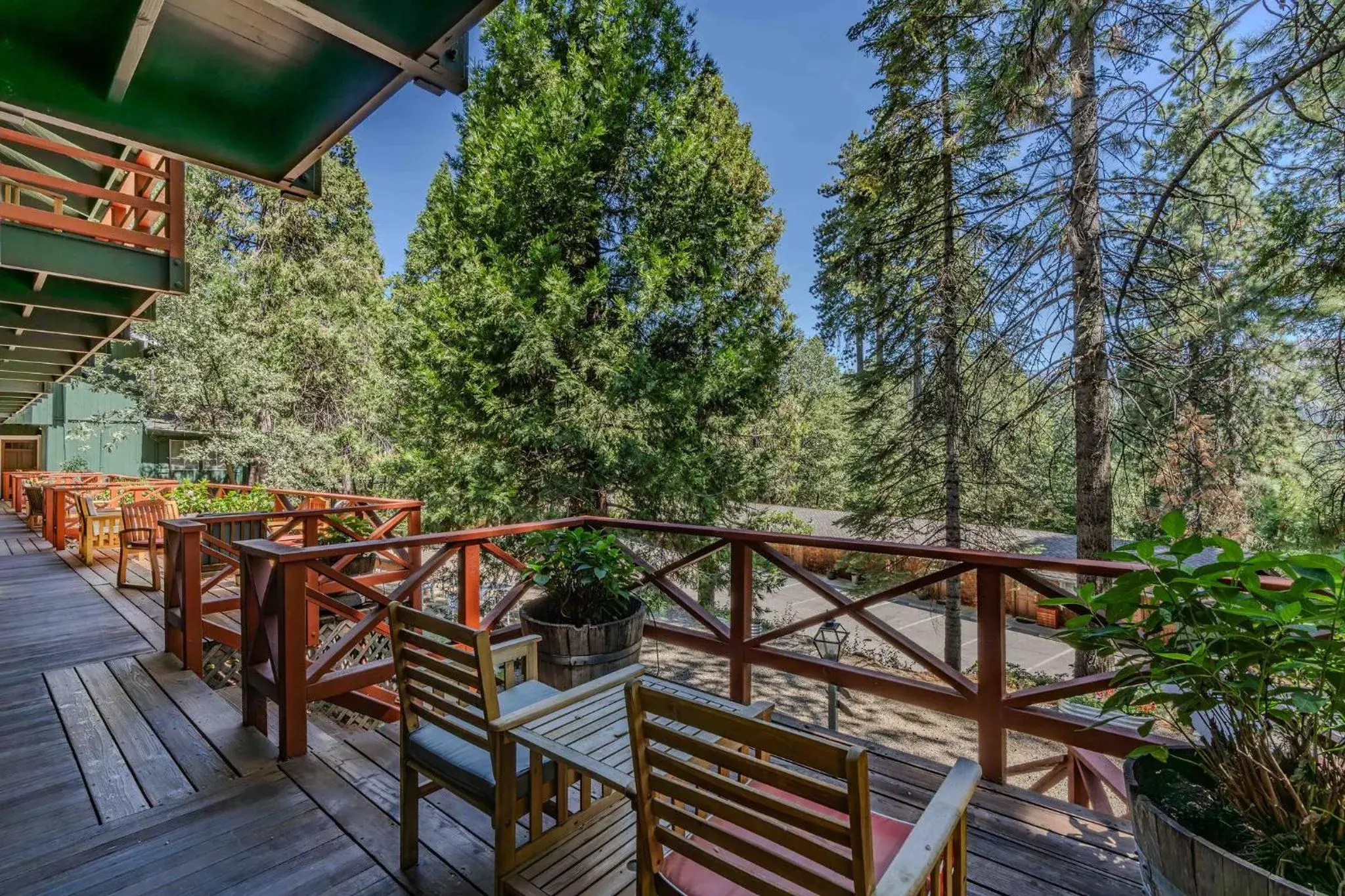 Queen Room in Narrow Gauge Inn Queen Room in Narrow Gauge Inn