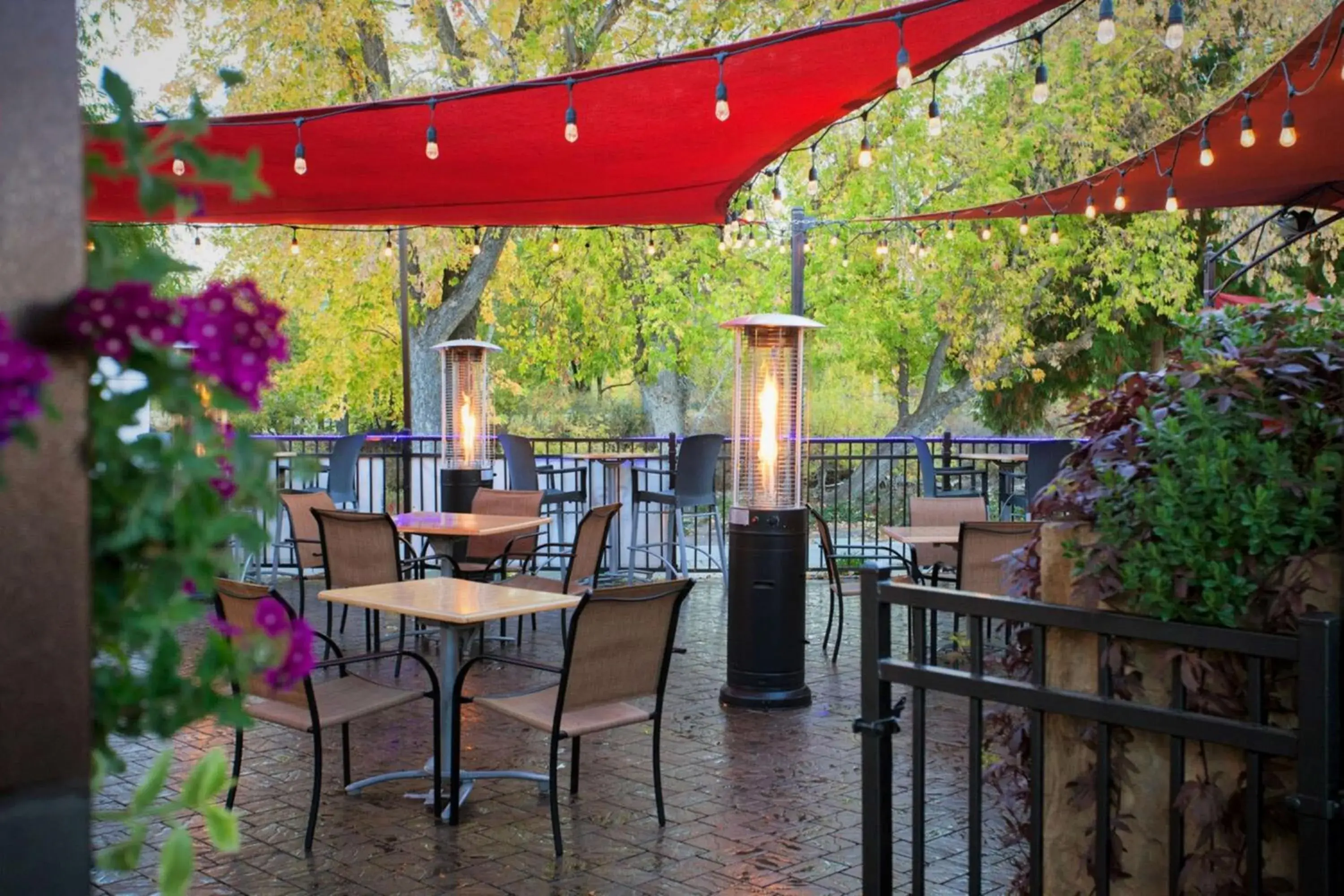 Restaurant/places to eat in Riverside Hotel, BW Premier Collection Restaurant/places to eat in Riverside Hotel, BW Premier Collection