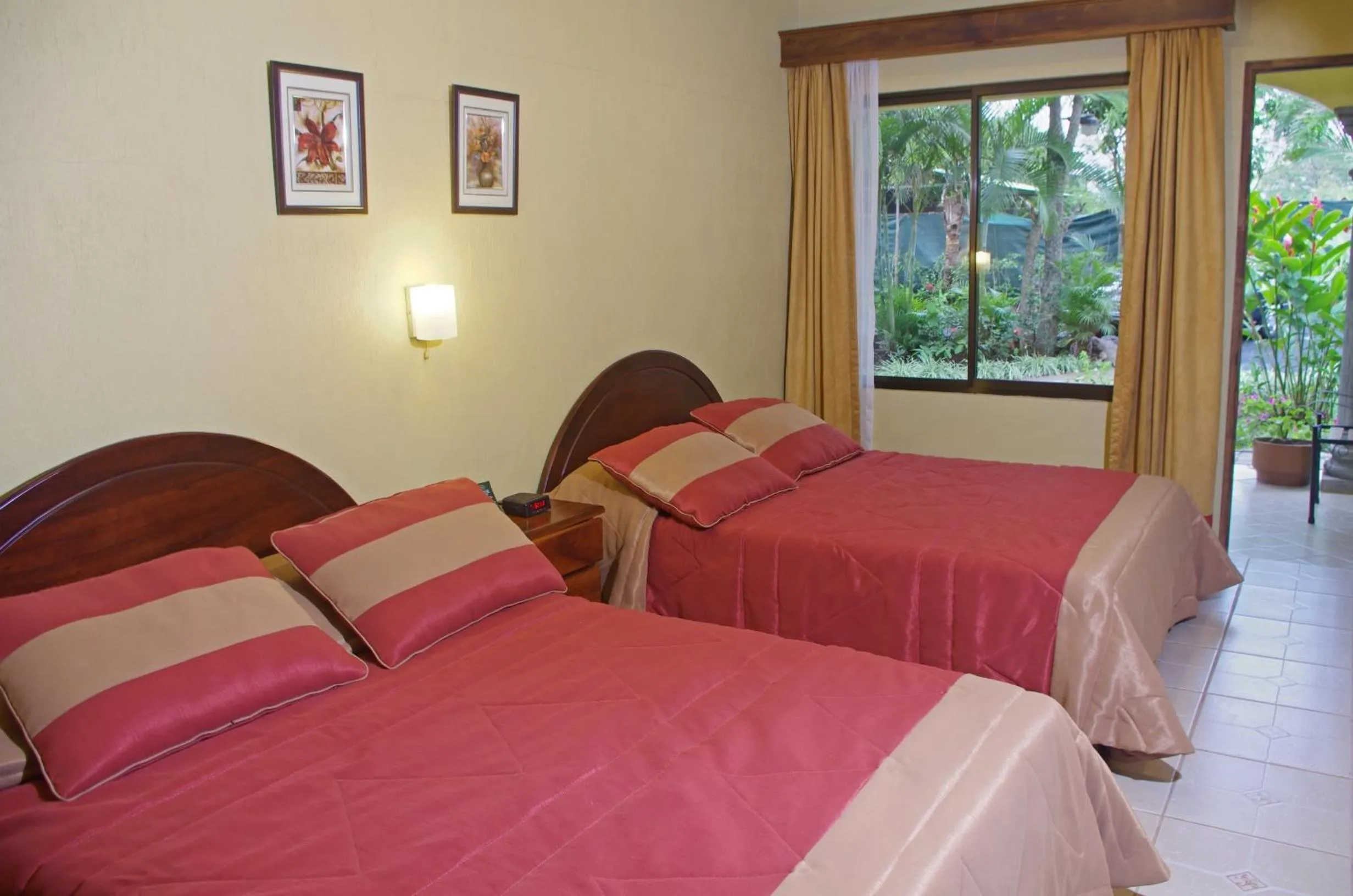 Photo of the whole room, Bed in Hotel Robledal