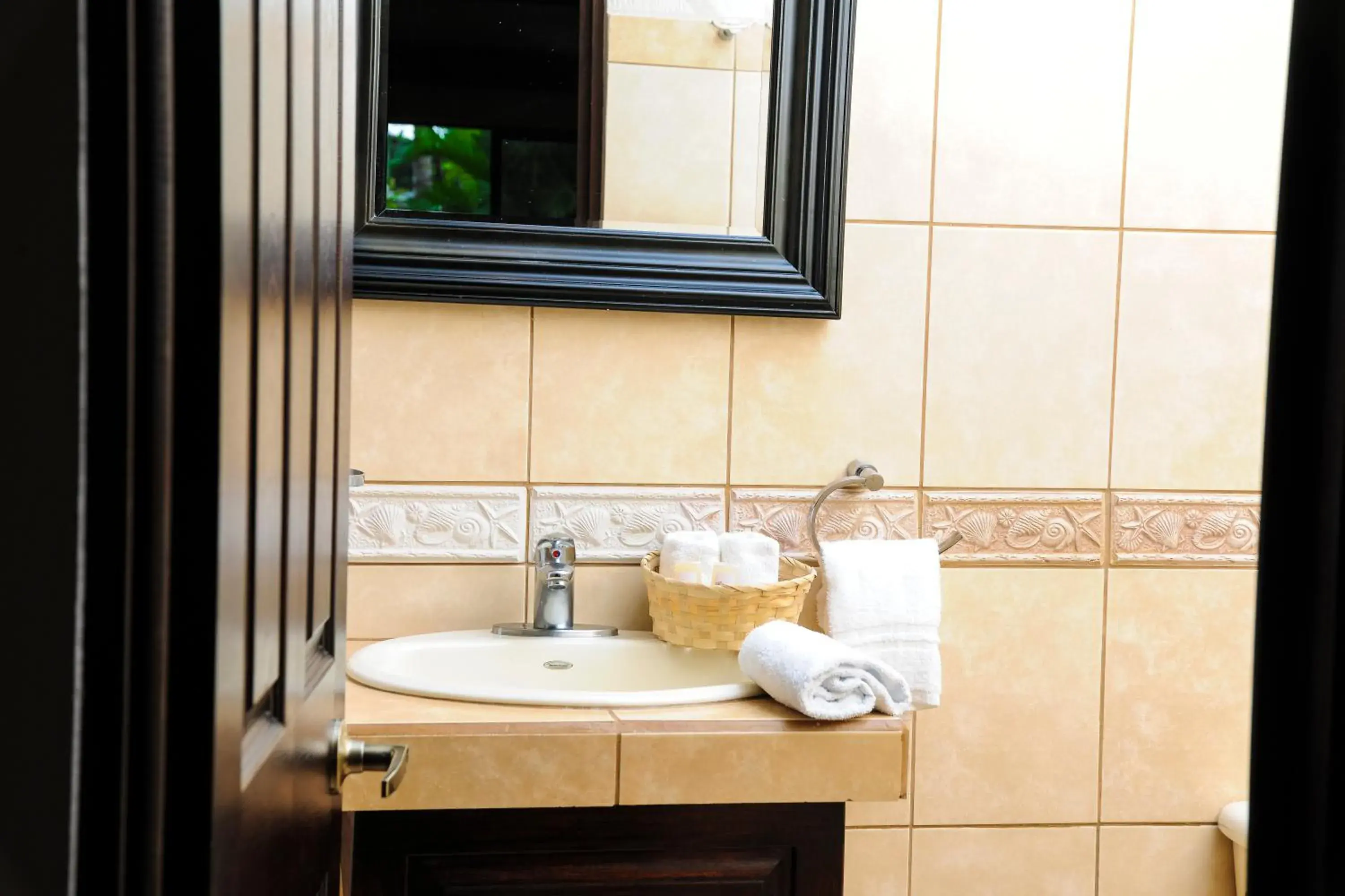 Double Room with 2 Double Beds - single occupancy in Hotel Robledal Double Room with 2 Double Beds - single occupancy in Hotel Robledal