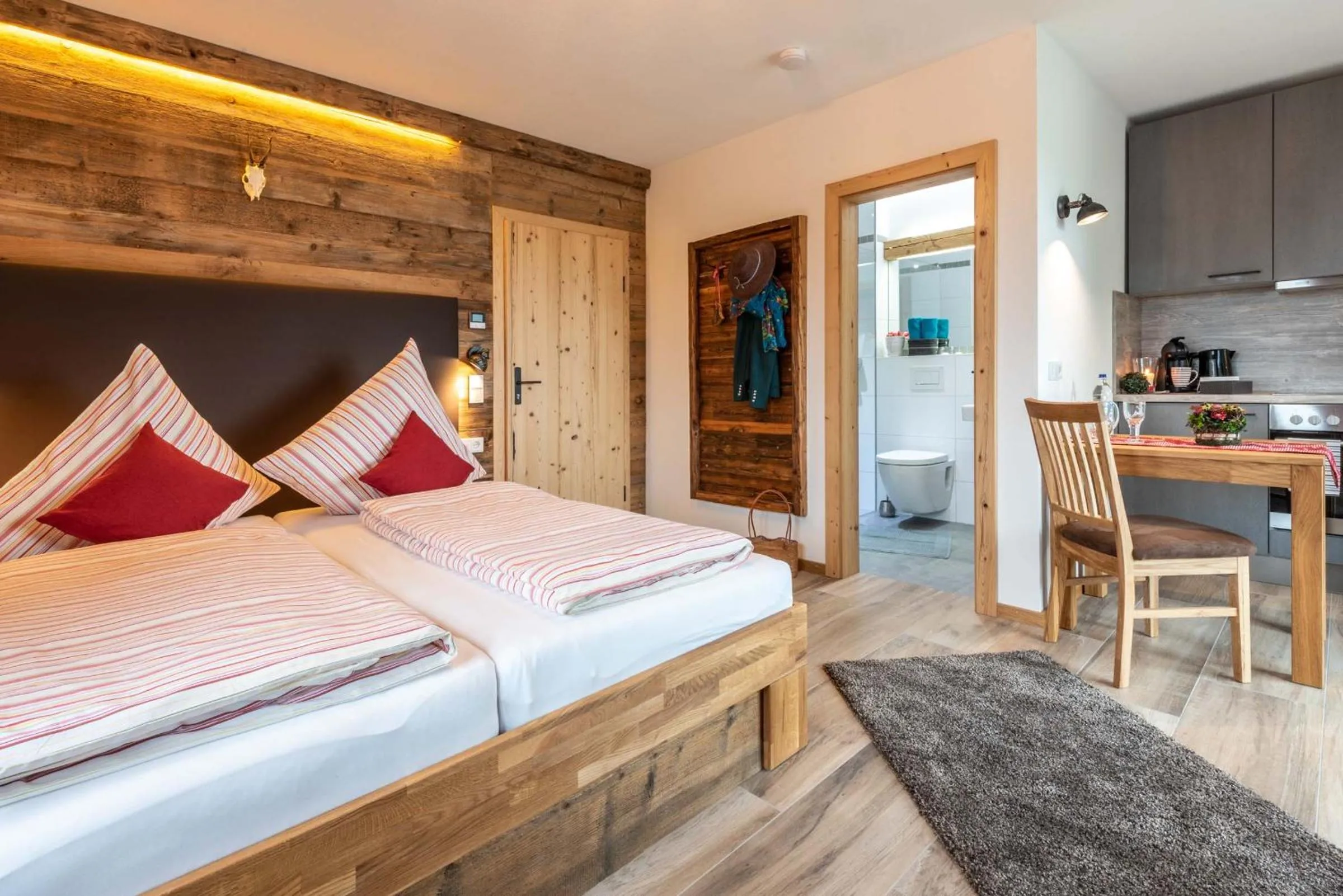 Photo of the whole room, Bed in Pension und Appartements Wild