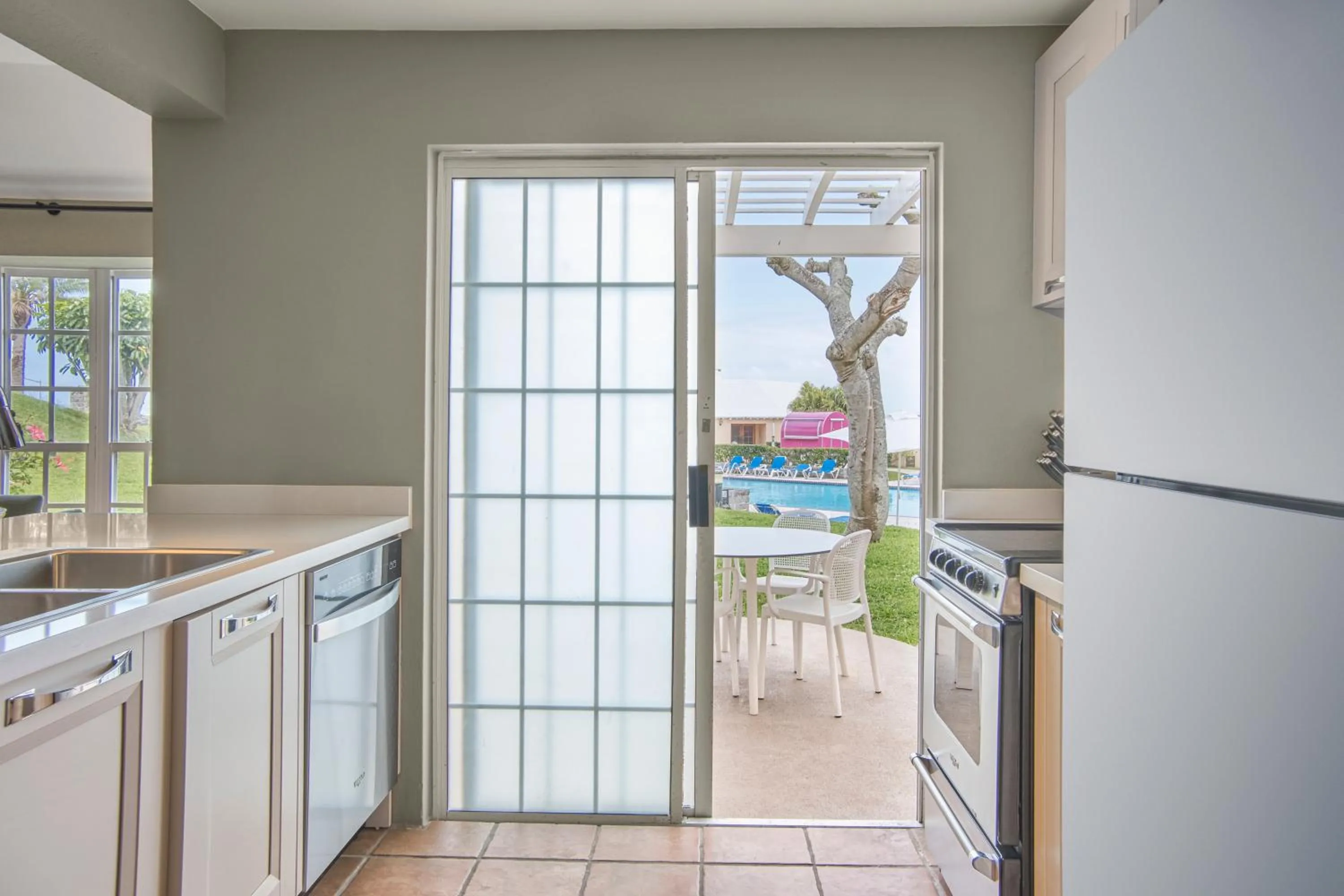 Kitchen or kitchenette in St George's Club