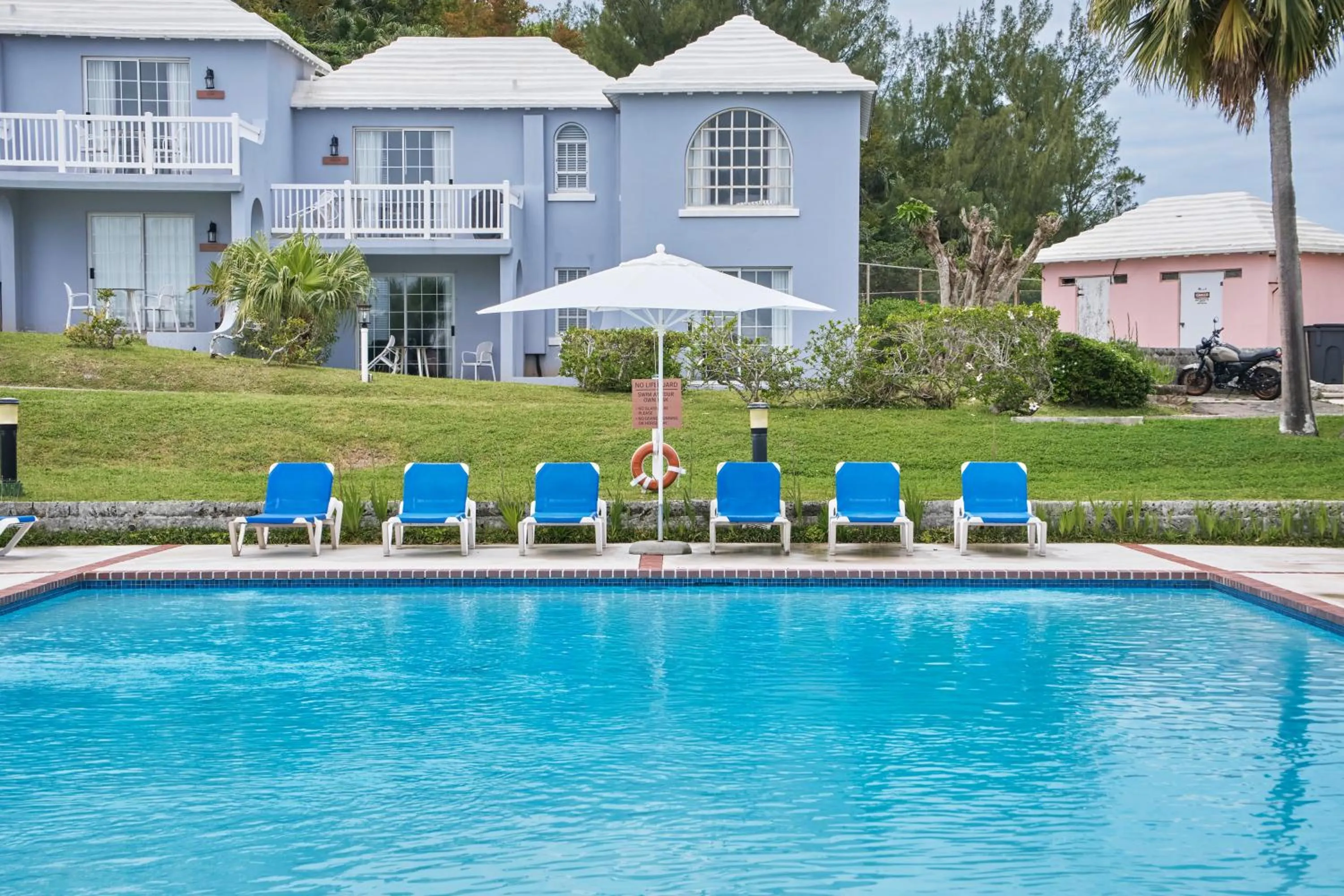 Swimming pool in St George's Club