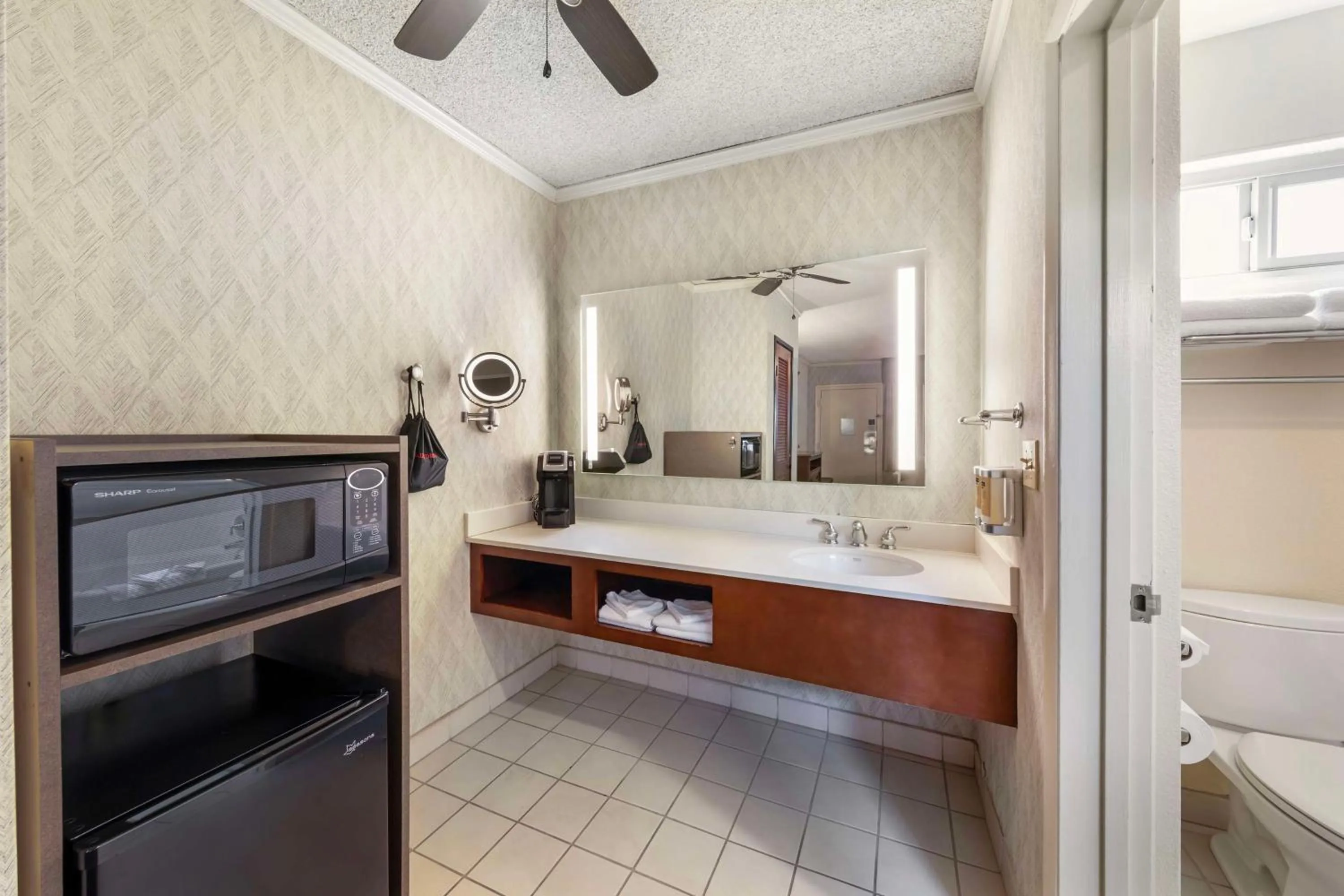 Bathroom in Best Western Plus Black Oak