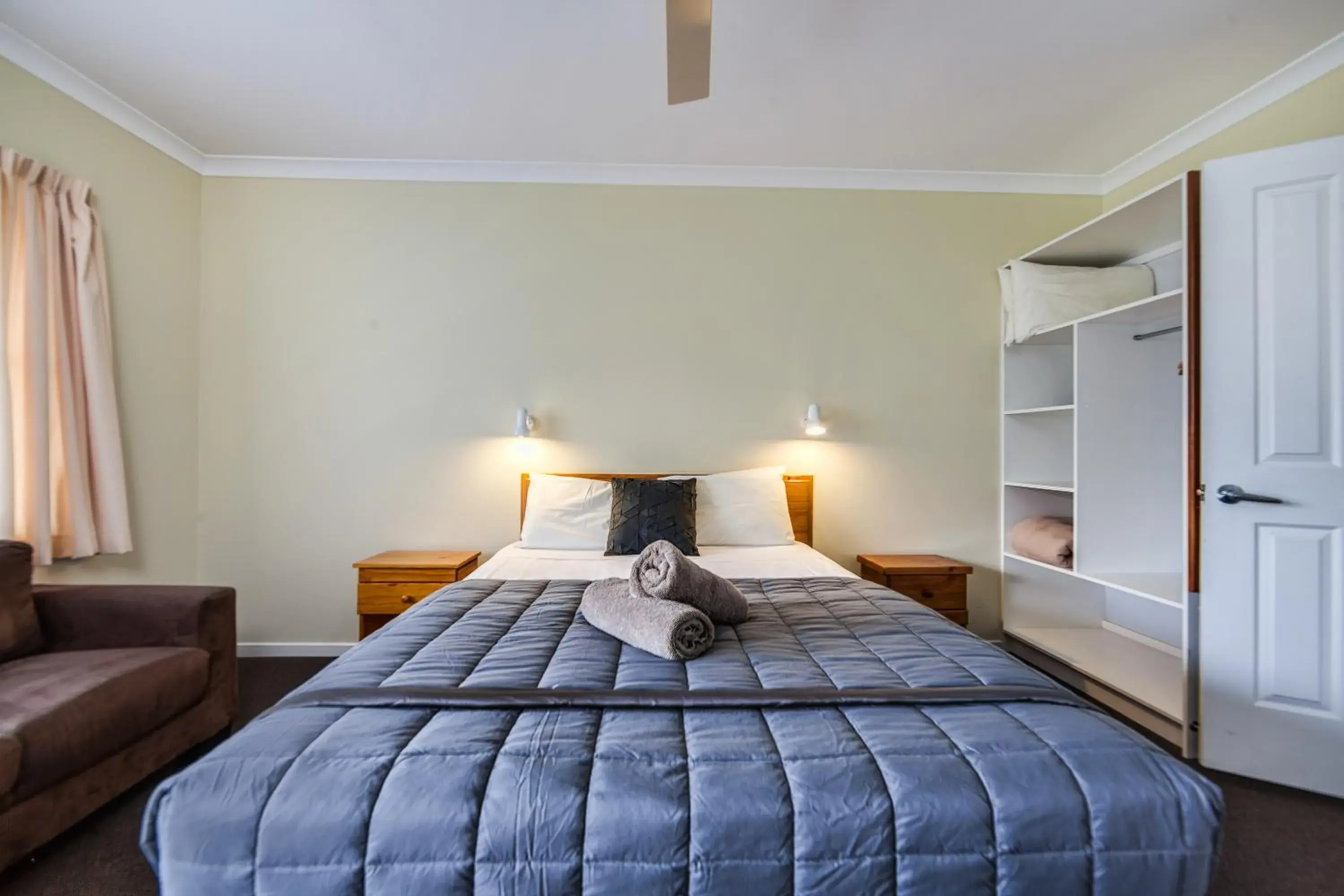 Bed in Wintersun Gardens Motel Bed in Wintersun Gardens Motel