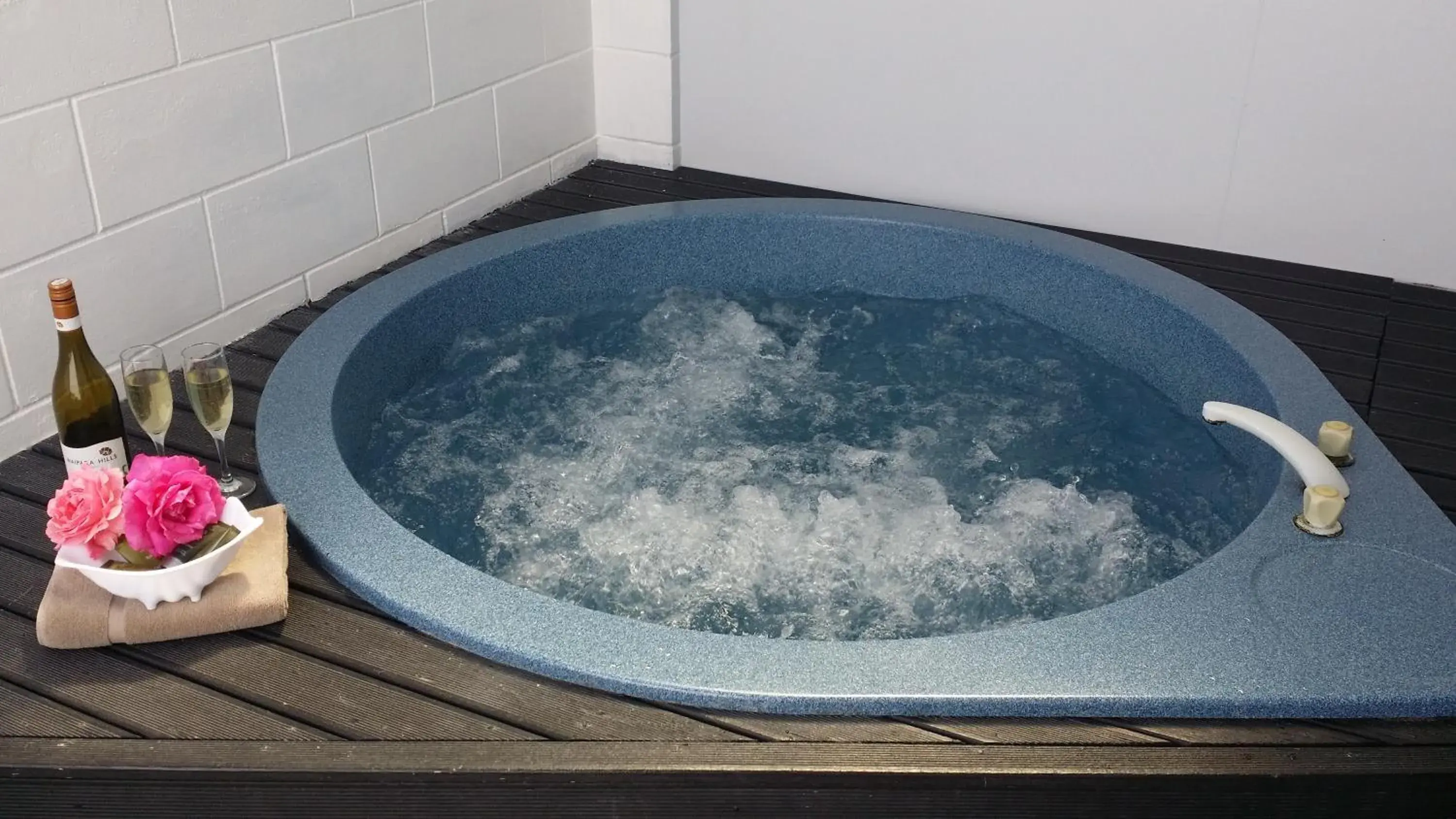 One-Bedroom Apartment in Rose Court Motel One-Bedroom Apartment in Rose Court Motel