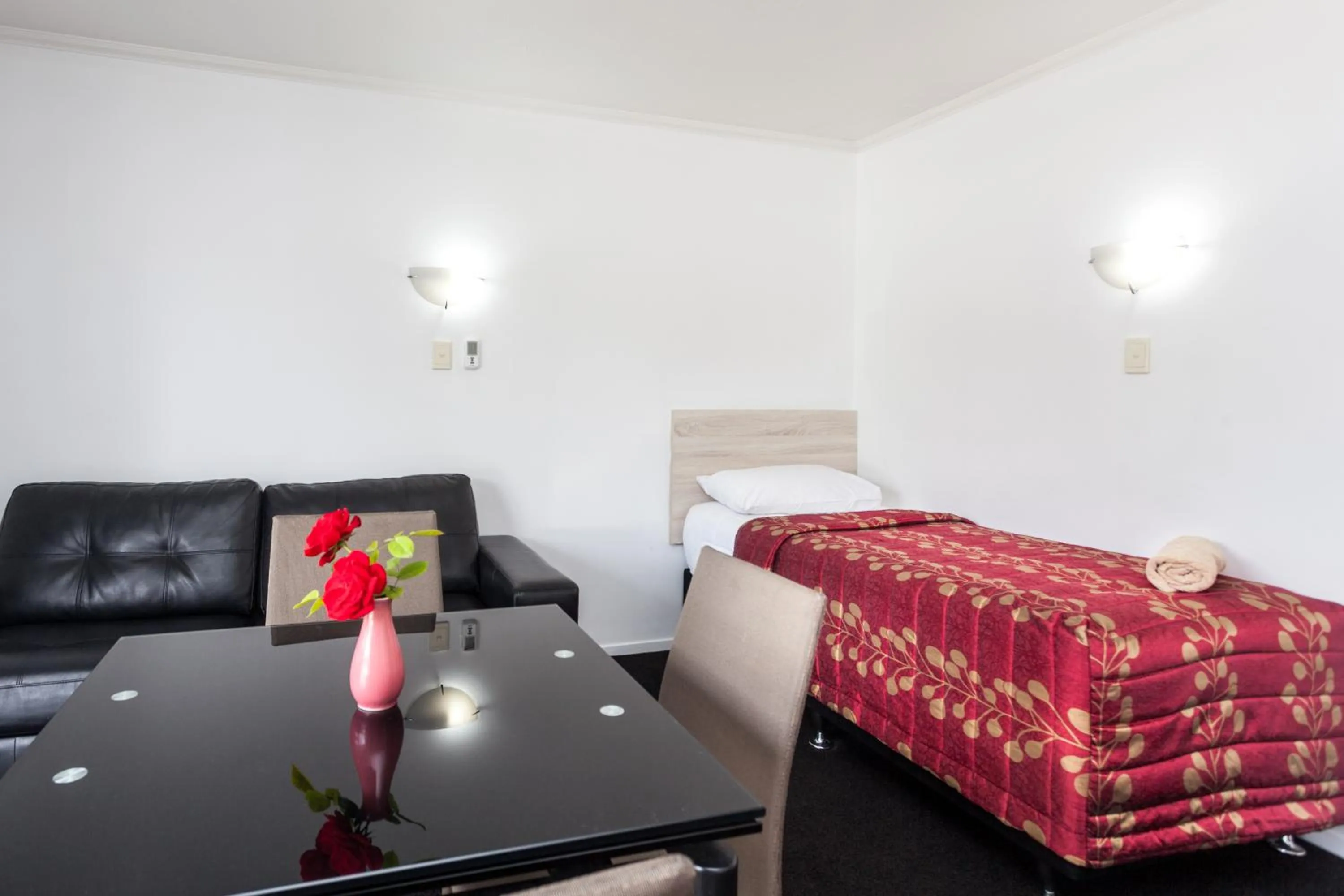 Bed in Rose Court Motel