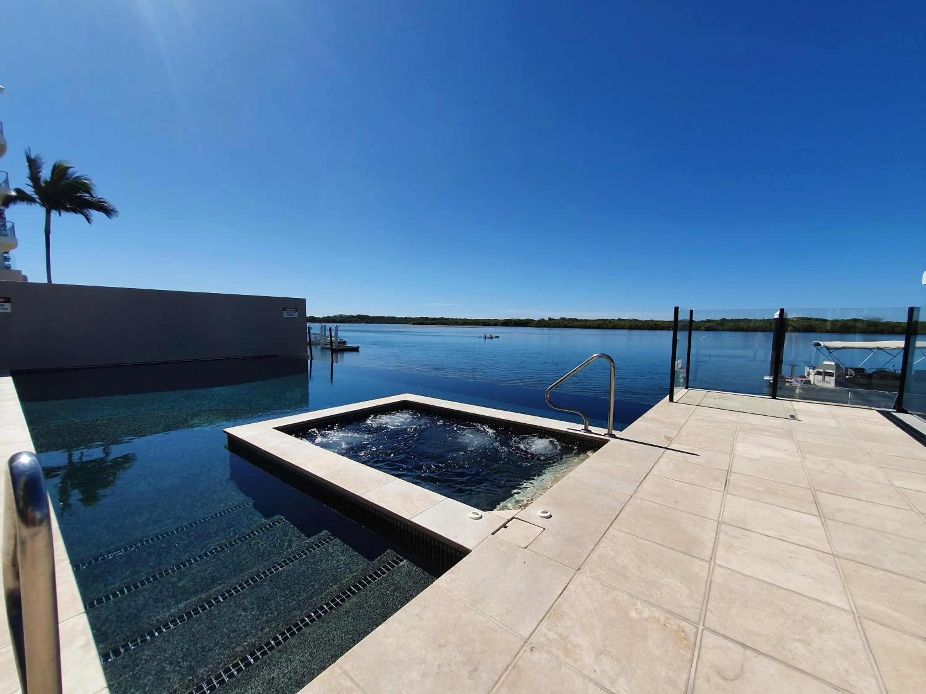 Day in Trafalgar Towers