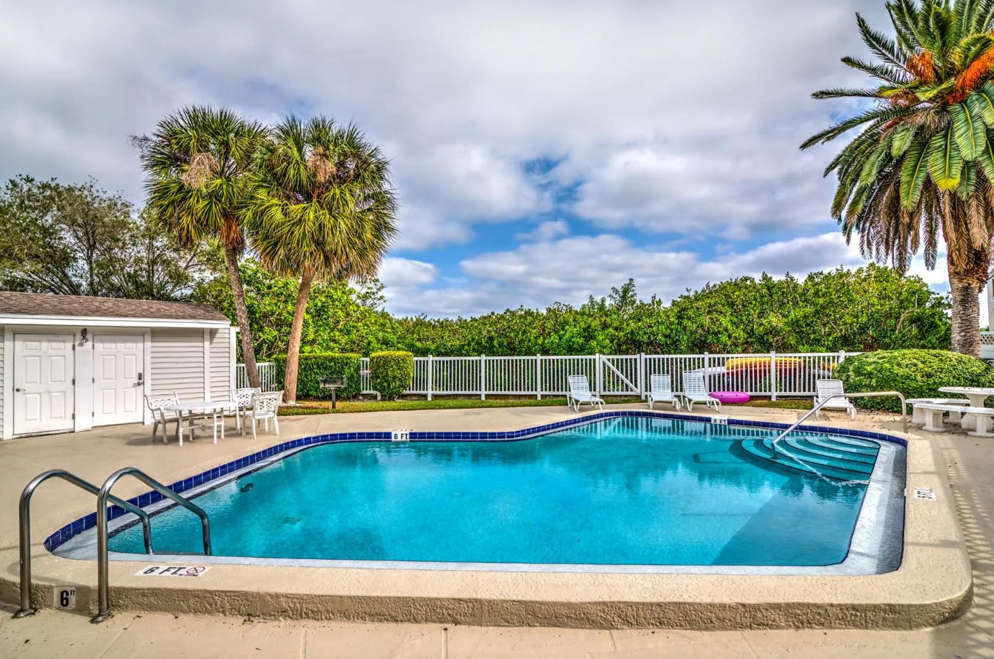 BBQ facilities in Intercoastal Beach Suite