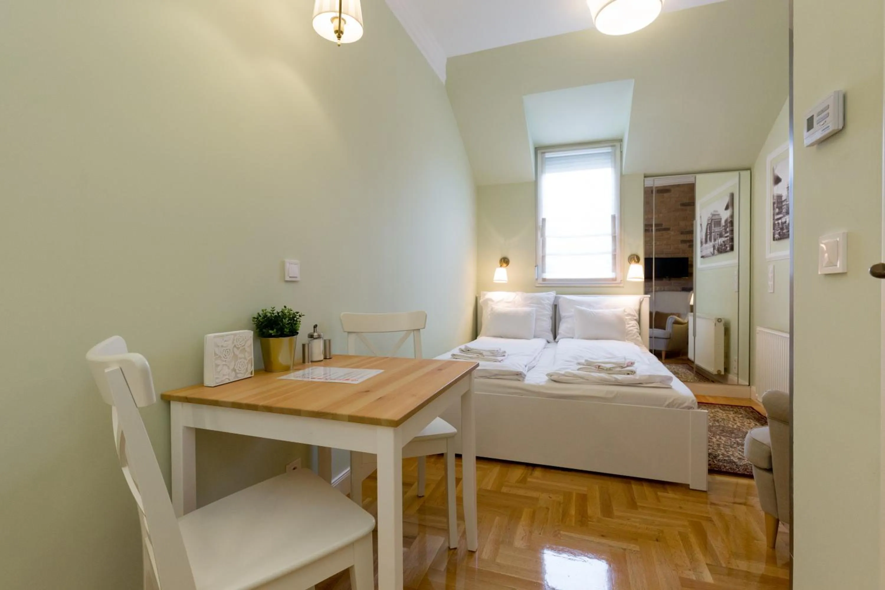 Living room in Roland Apartments