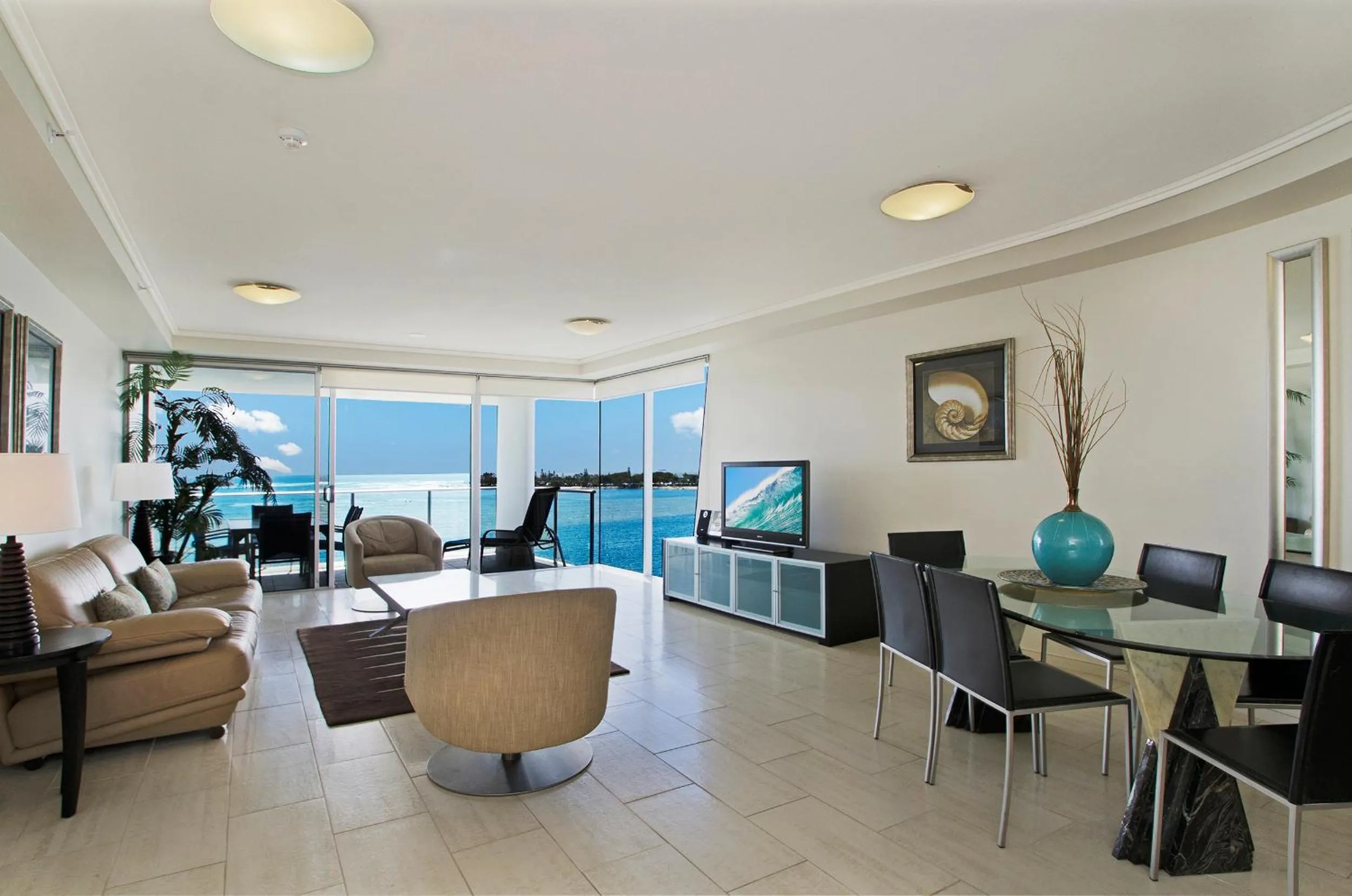 Living room in Waves Maroochy River