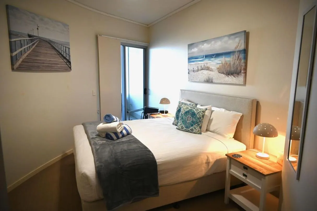 Bed in Waves Maroochy River