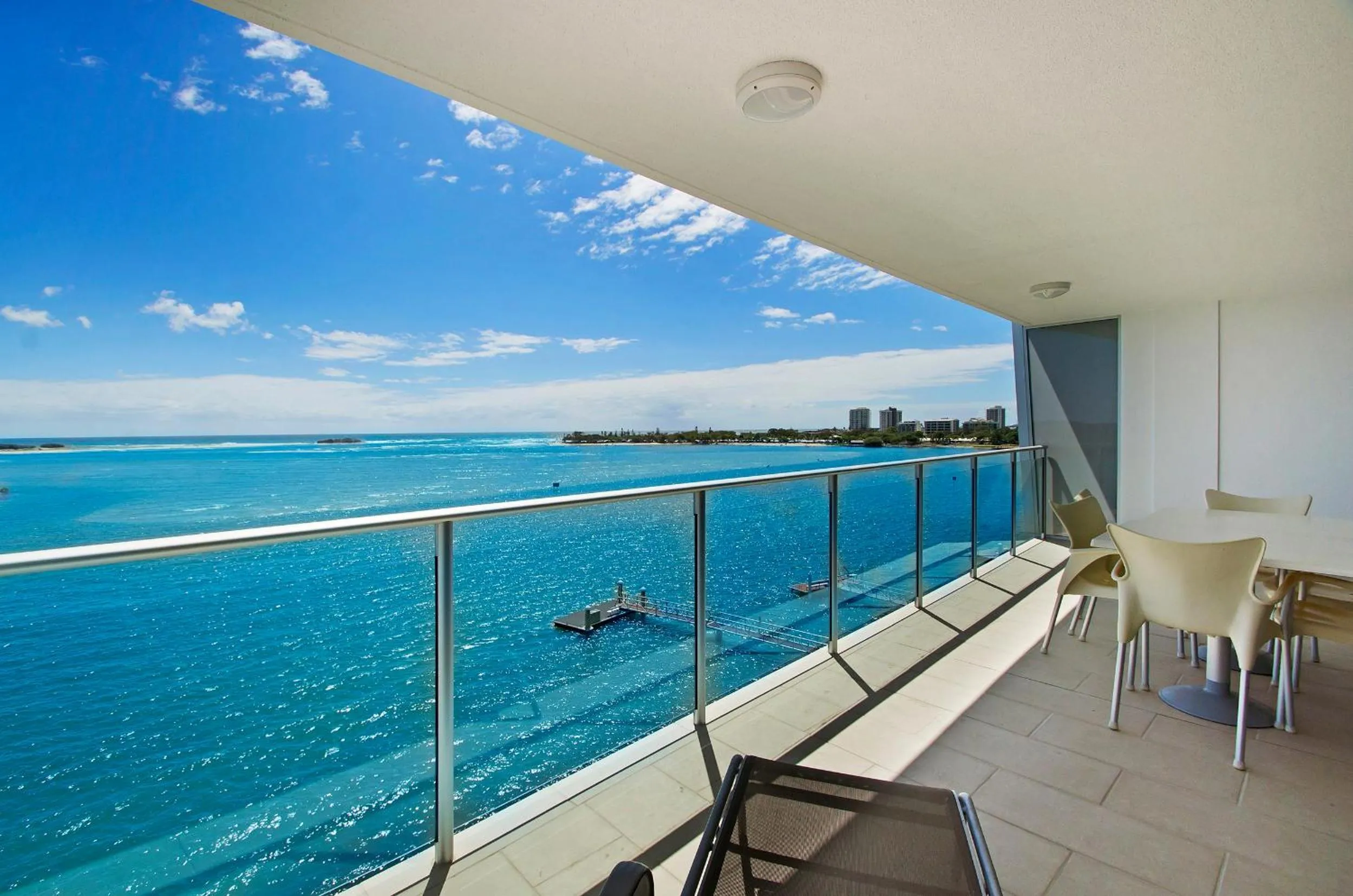Balcony/Terrace in Waves Maroochy River