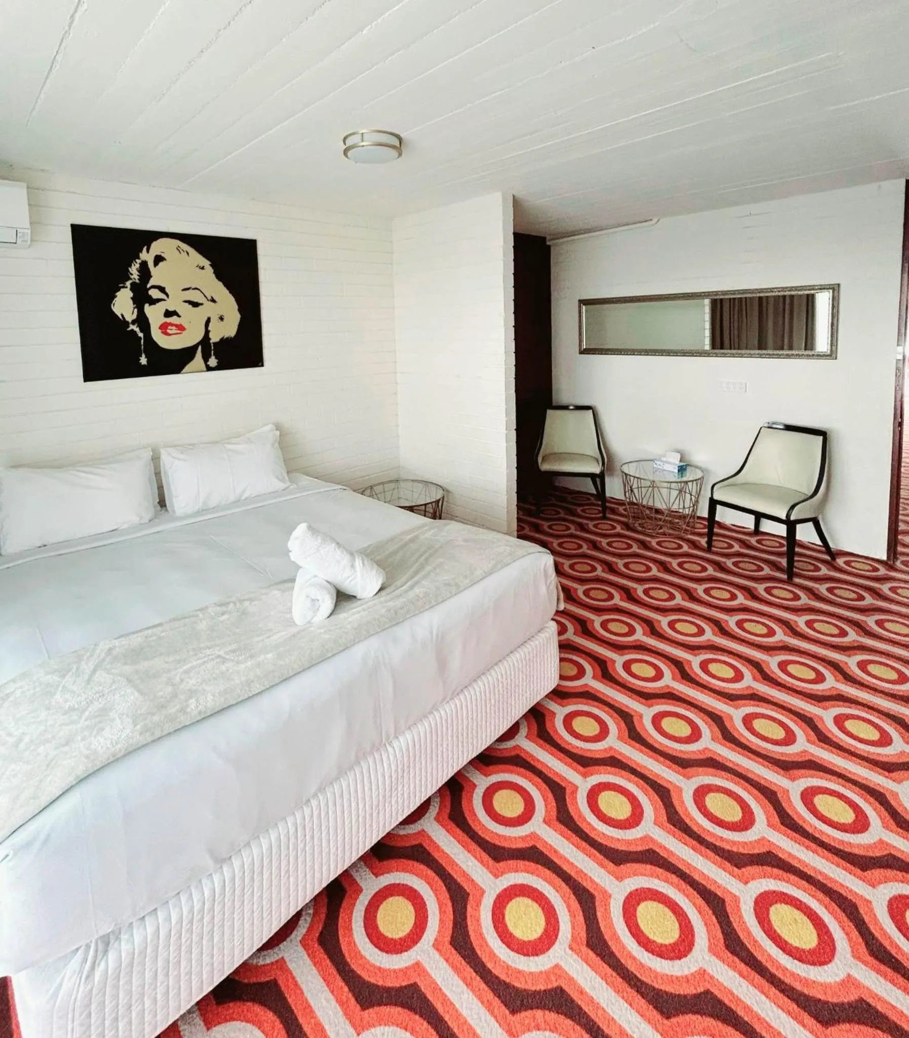 Bed in Indian Ocean Hotel