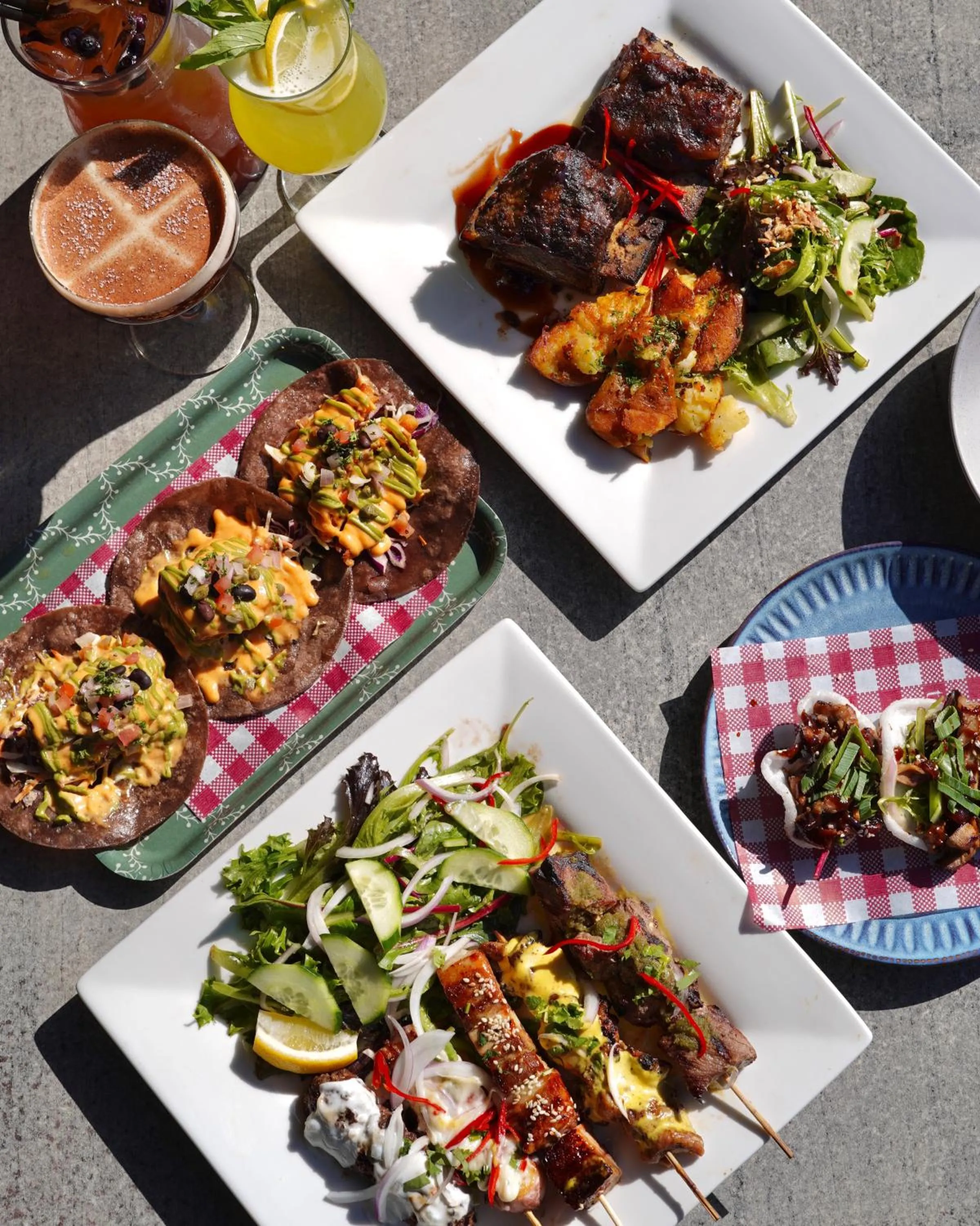 Restaurant/places to eat in Indian Ocean Hotel