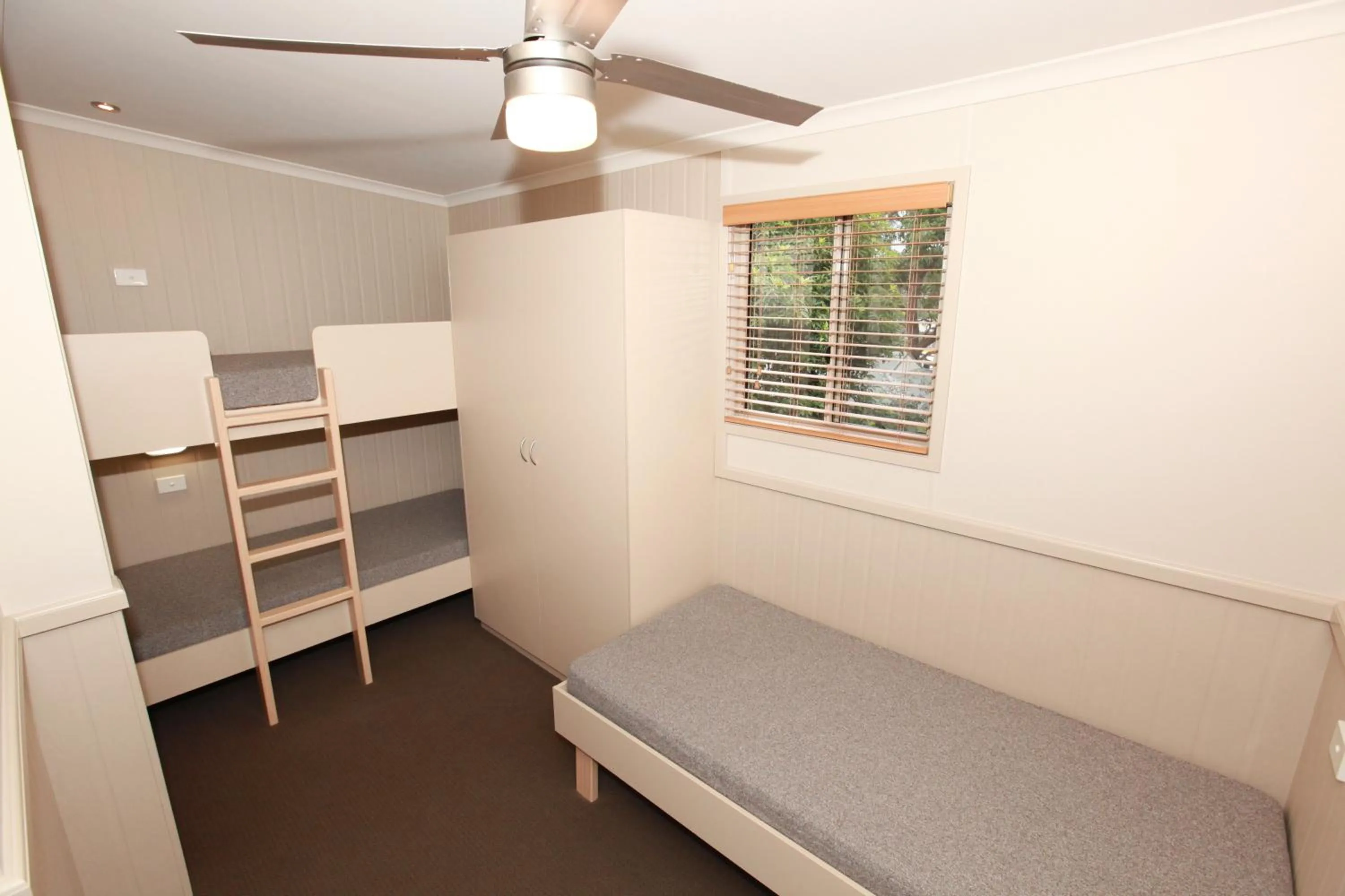 Bedroom, Bed in Lakesea Park