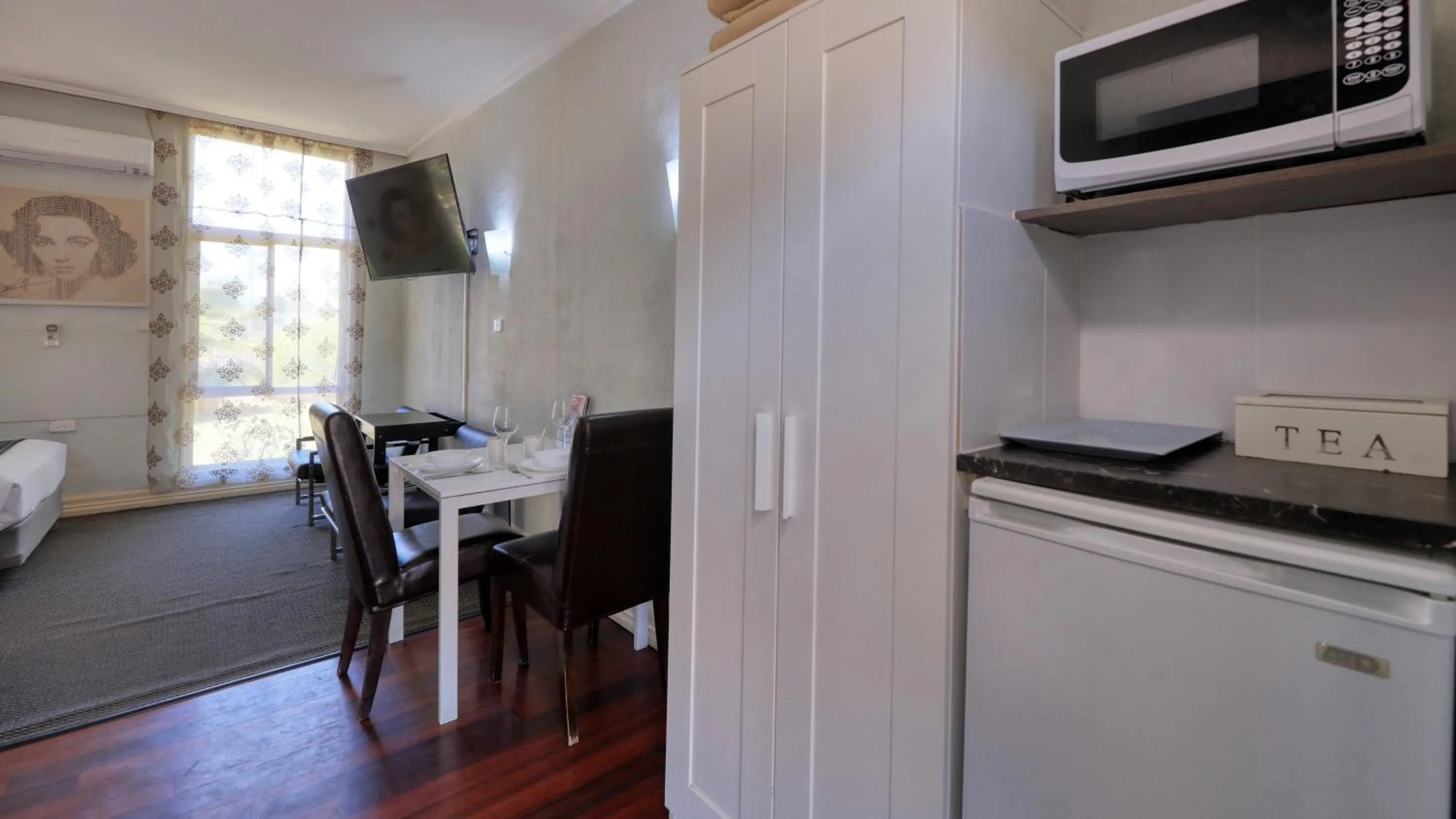 Dining area in Rose City Motor Inn