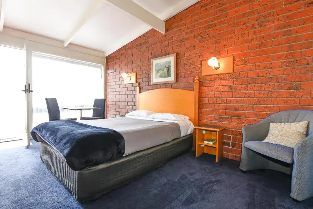 Bed in Abbotswood Motor Inn Bed in Abbotswood Motor Inn